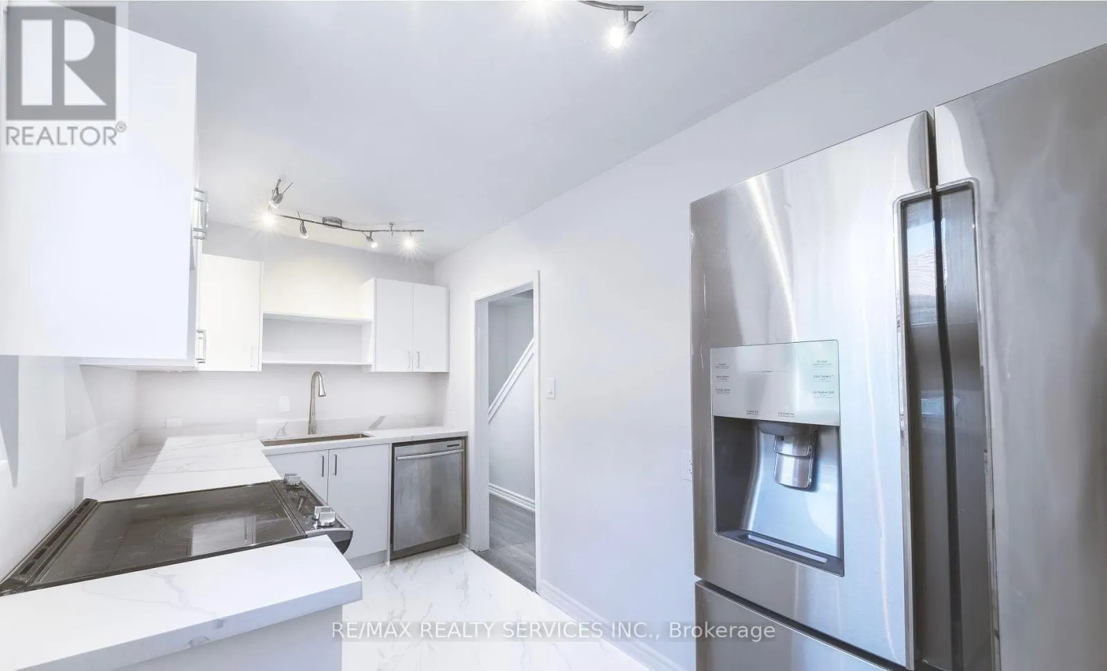 UPPER - 8 WATLING ST STREET N