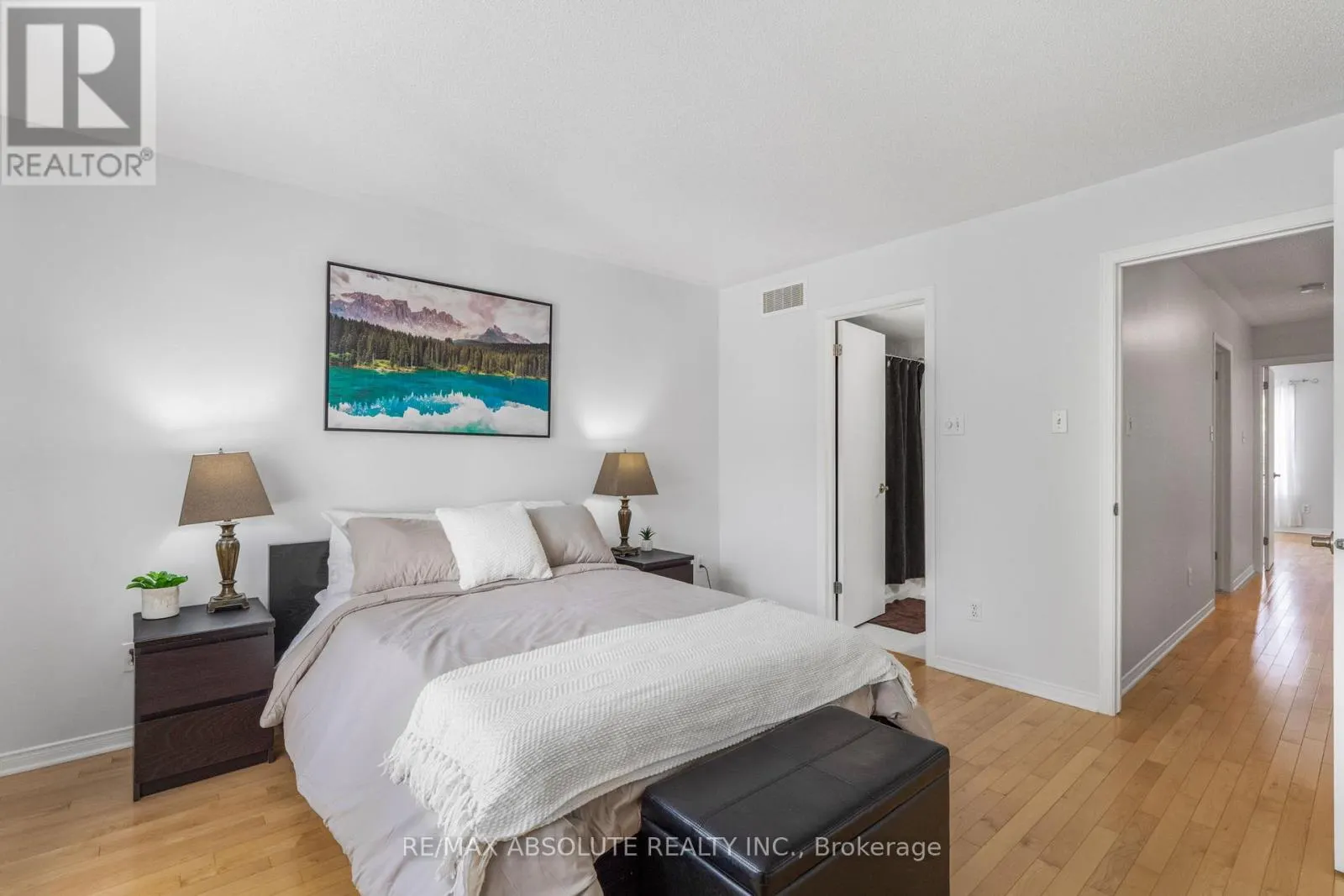 32 BONFIELD PRIVATE