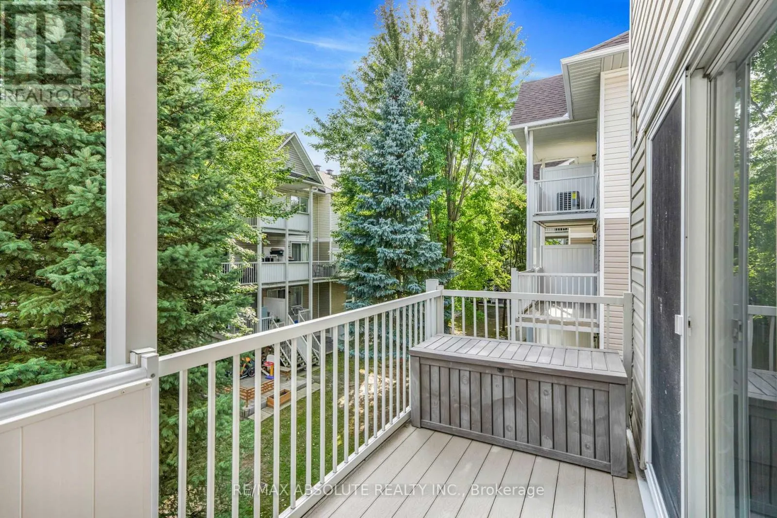 32 BONFIELD PRIVATE
