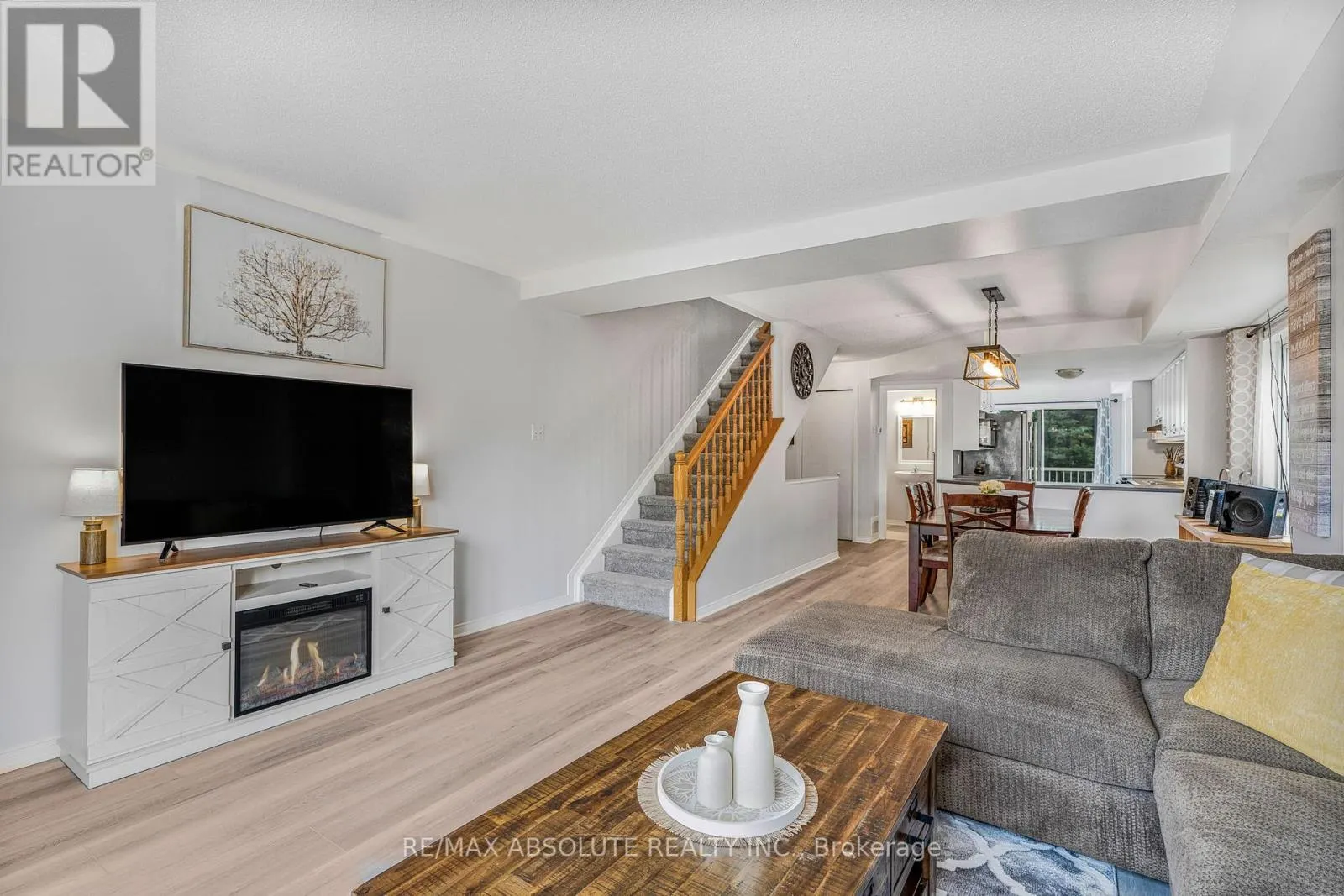 32 BONFIELD PRIVATE