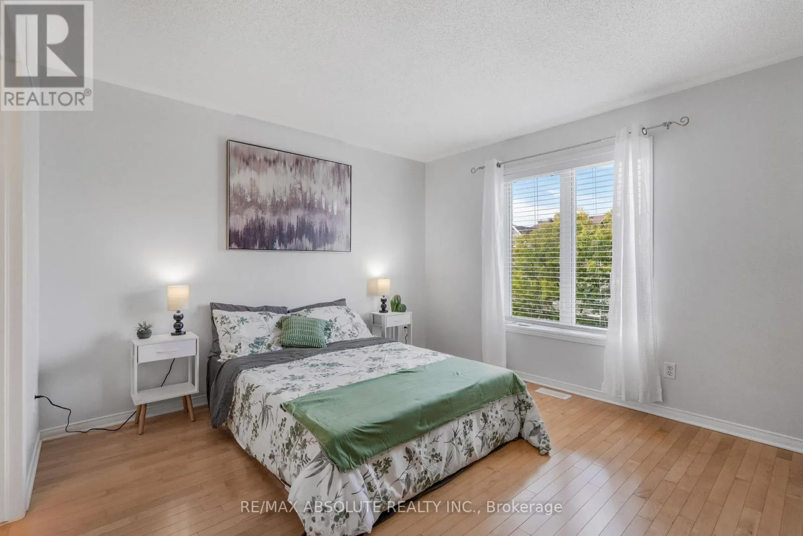 32 BONFIELD PRIVATE