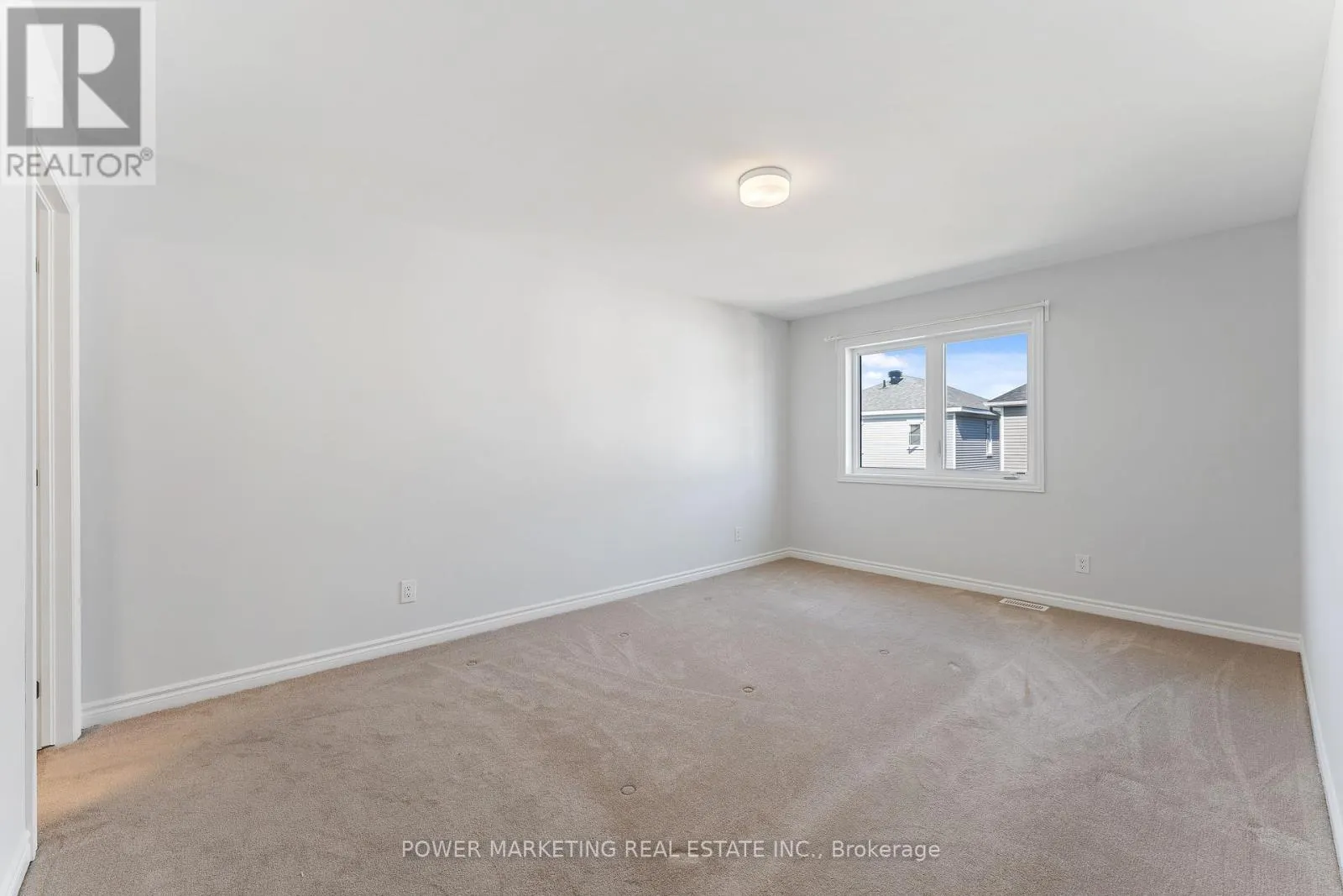 527 CATLEAF ROW