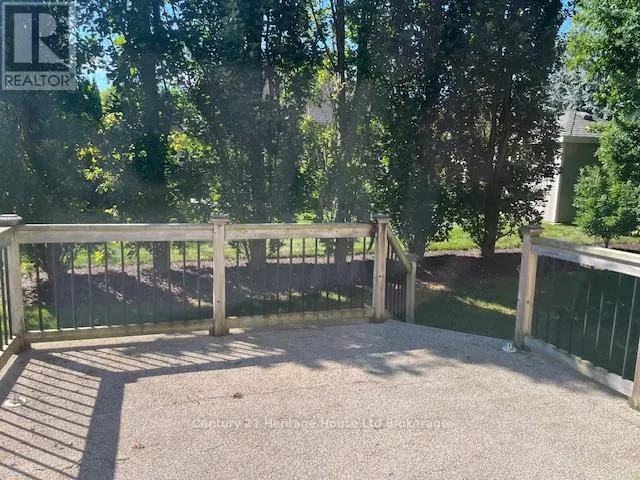 1 - 5 WOODHAVEN DRIVE, #1
