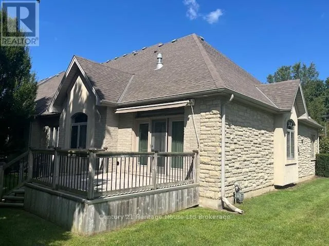 1 - 5 WOODHAVEN DRIVE, #1