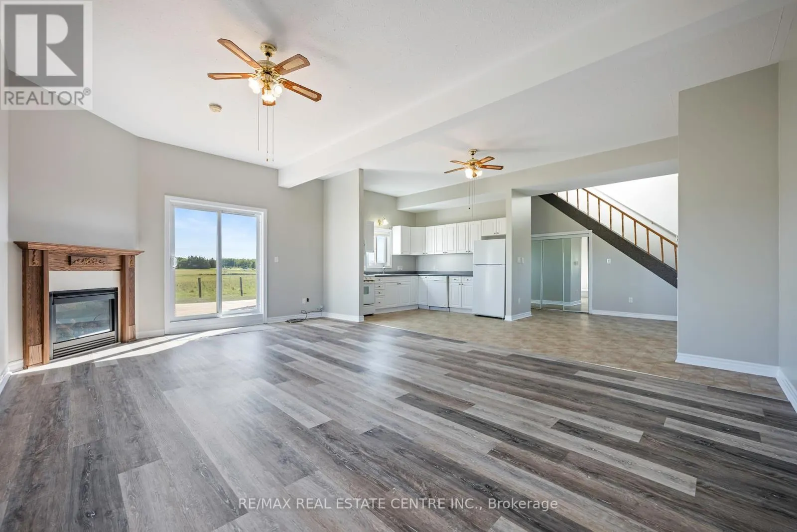 395115 COUNTY ROAD 12 ROAD