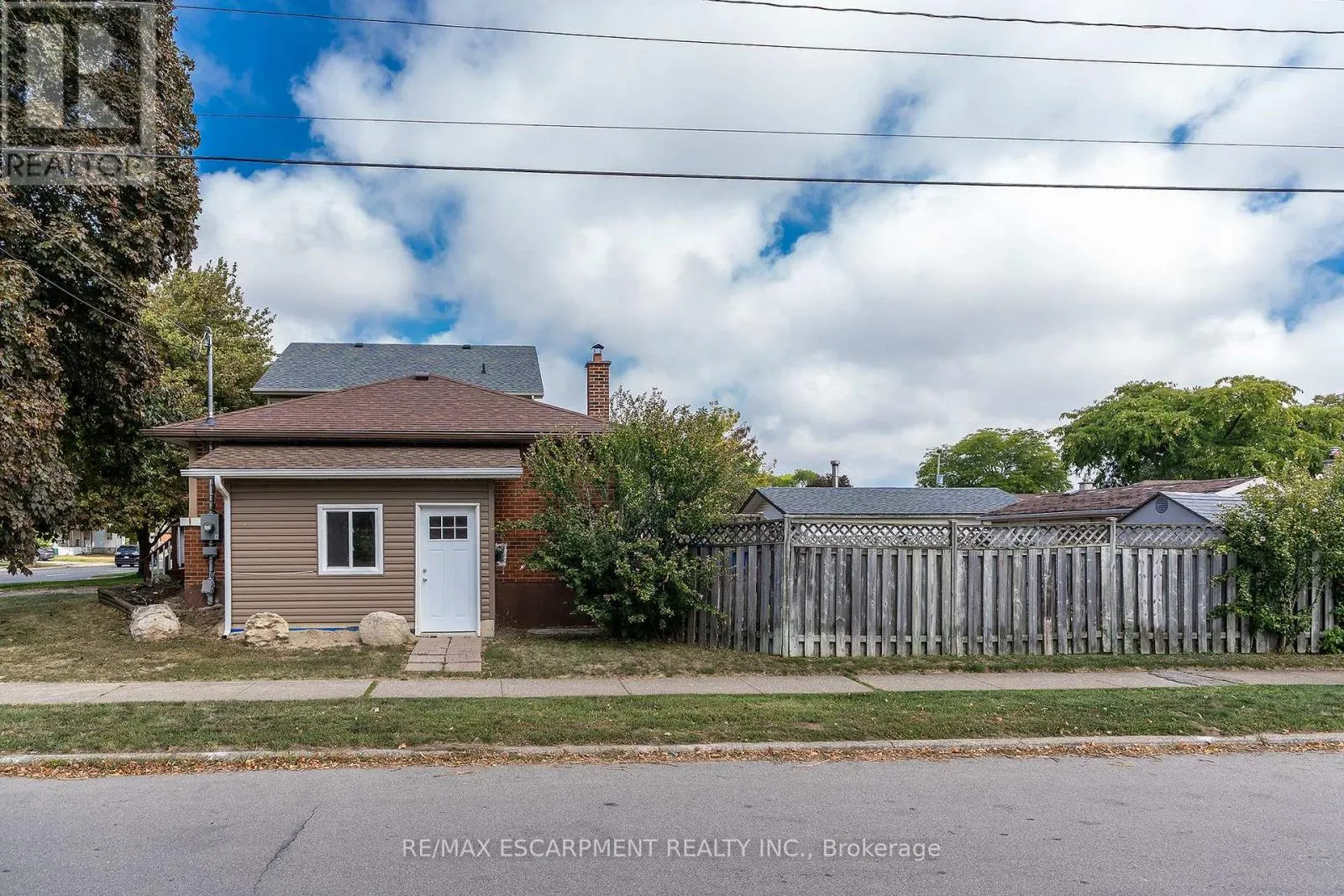 493 UPPER GAGE AVENUE