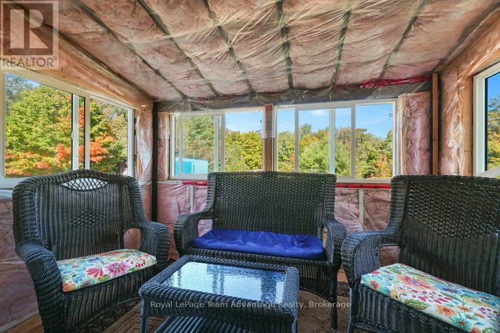 18 HORSESHOE LAKE ROAD