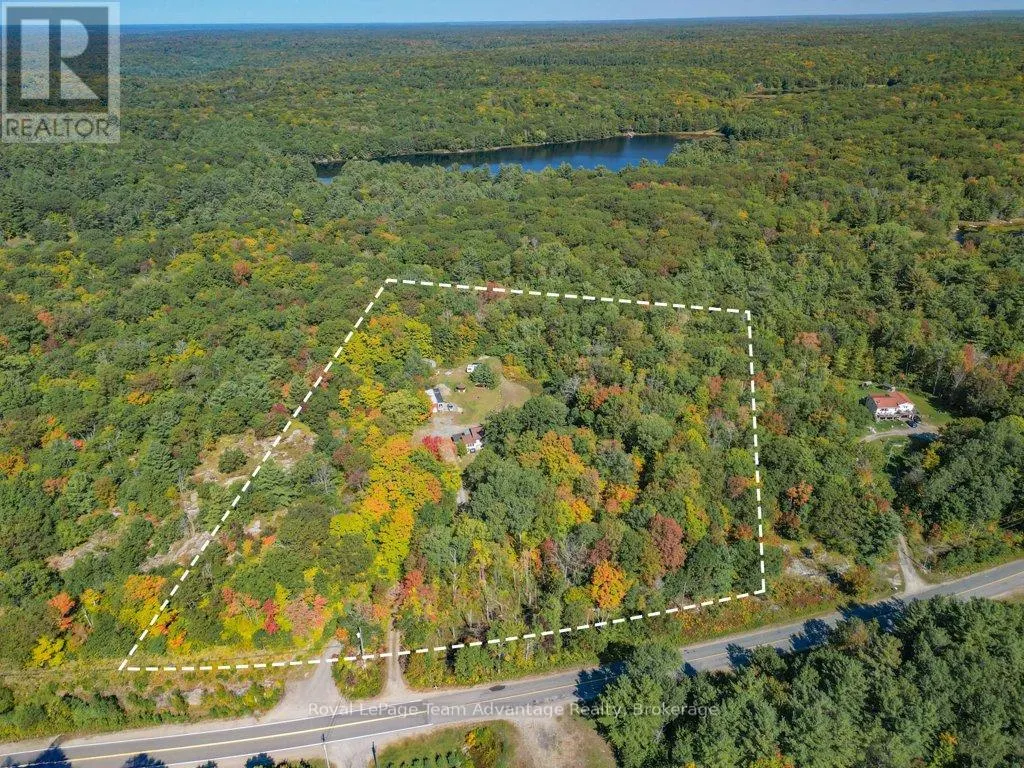 18 HORSESHOE LAKE ROAD