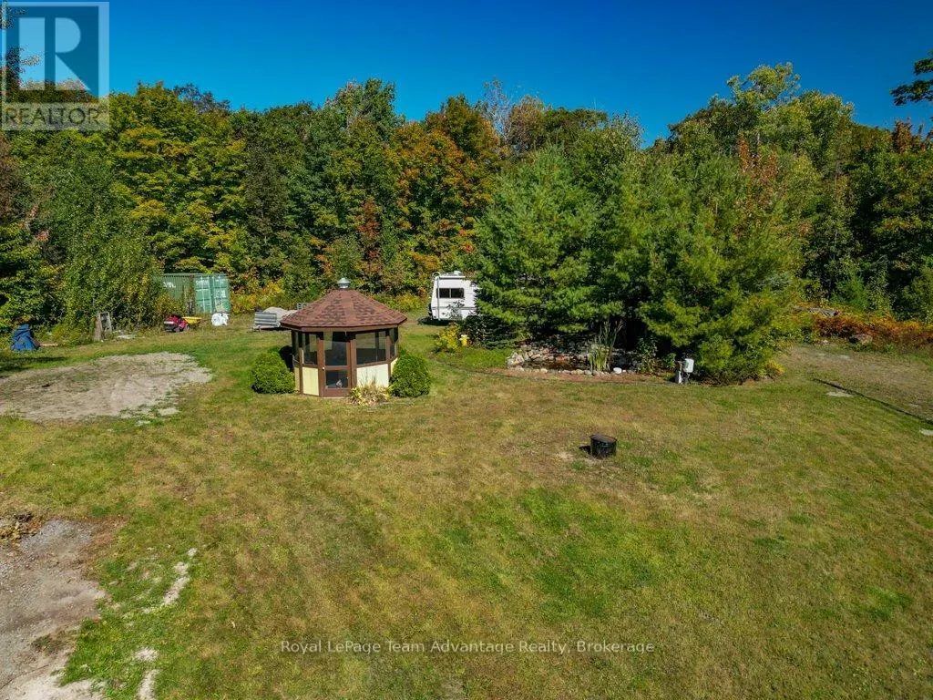 18 HORSESHOE LAKE ROAD