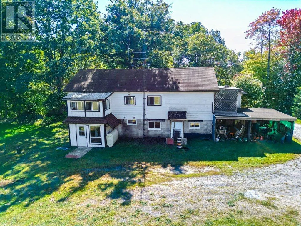 18 HORSESHOE LAKE ROAD