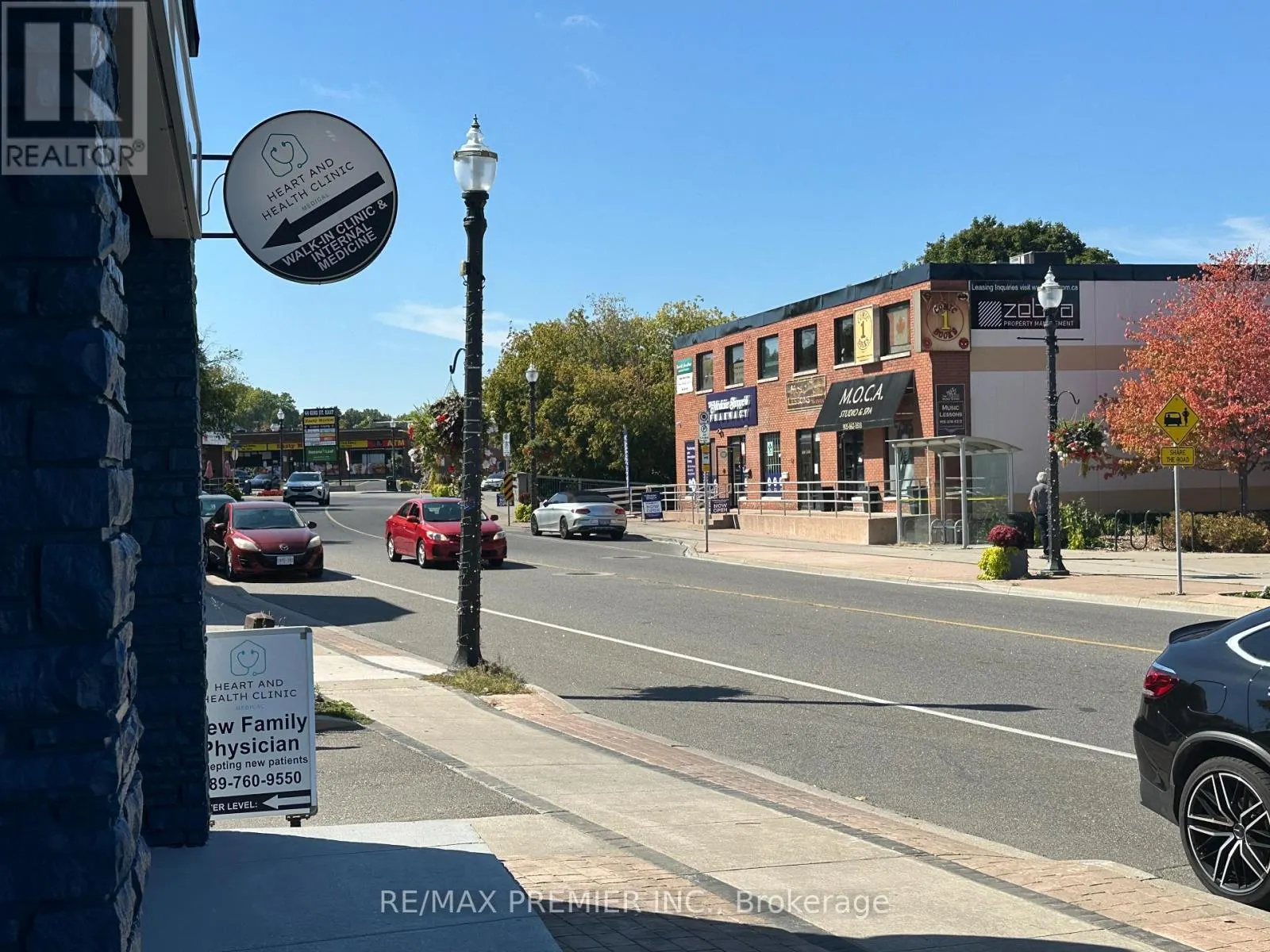 L01 - 70 KING STREET E