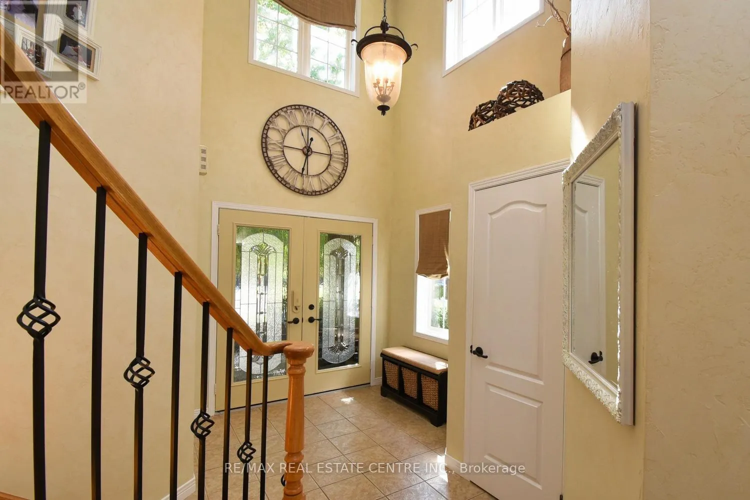 35 ERINGATE DRIVE