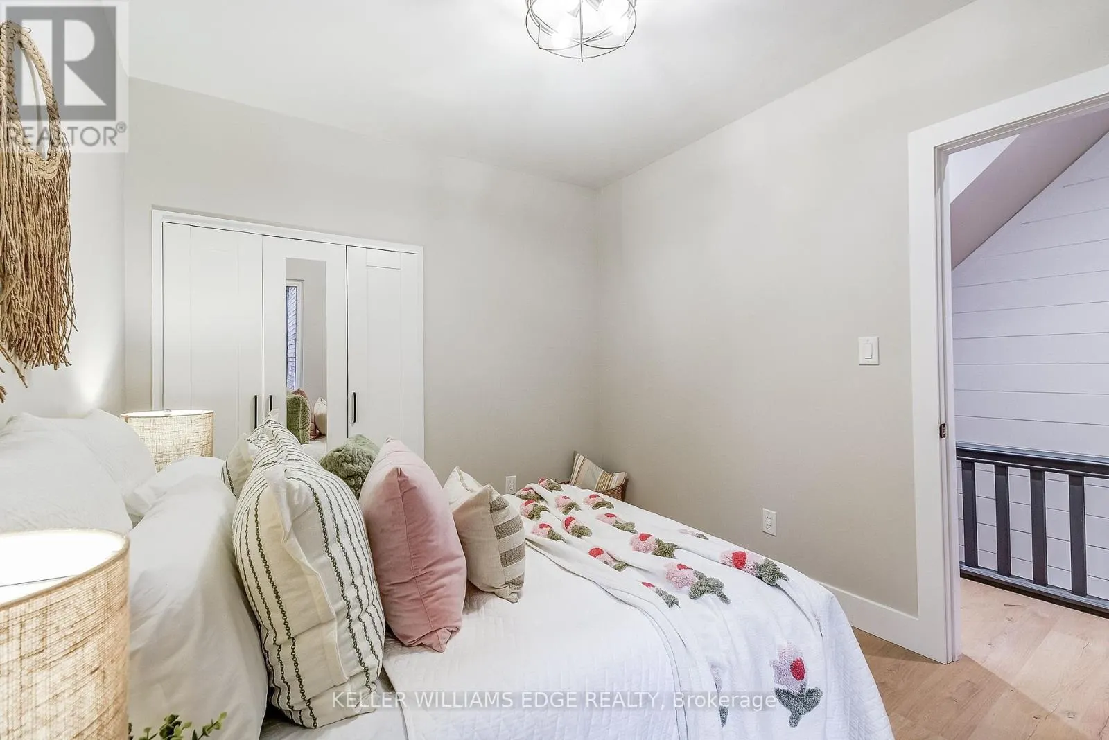 32 CUMBERLAND AVENUE