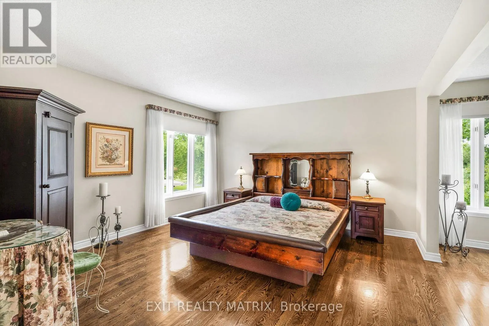 882 DU CASTOR ROAD