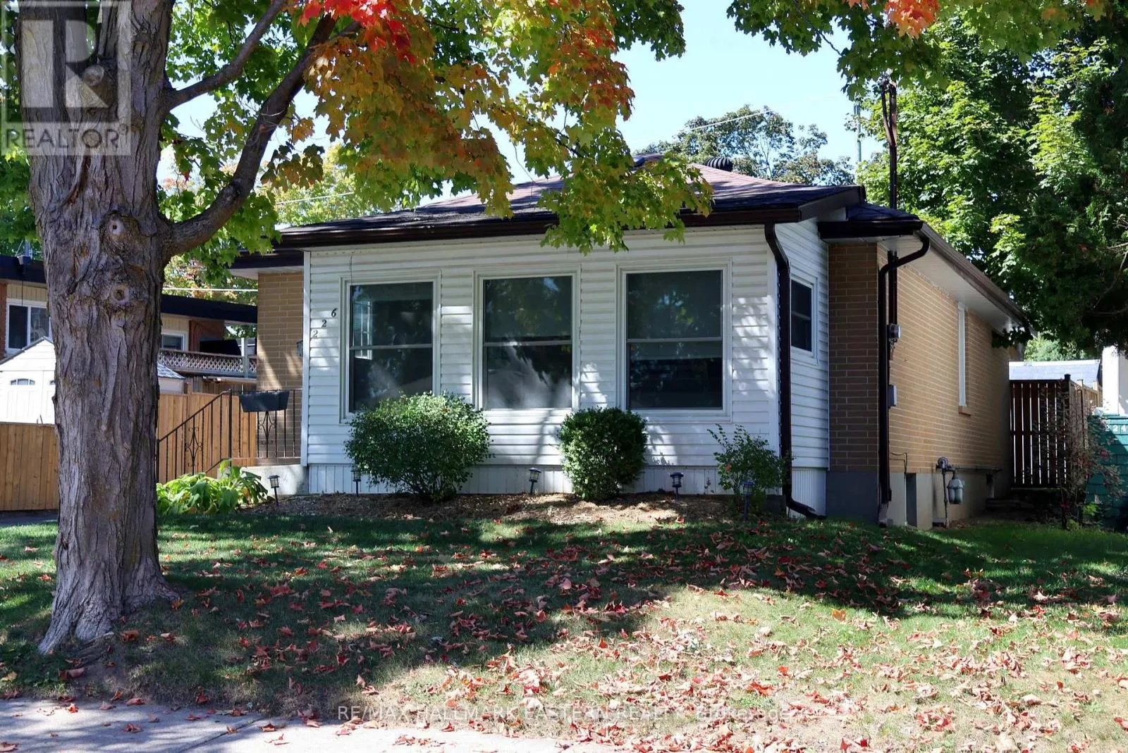 226 LEE STREET