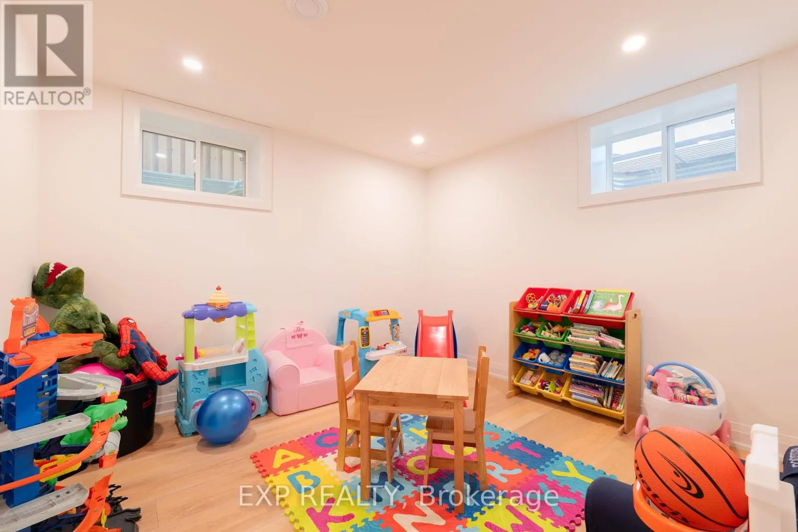 6 CRISTALLINA DRIVE