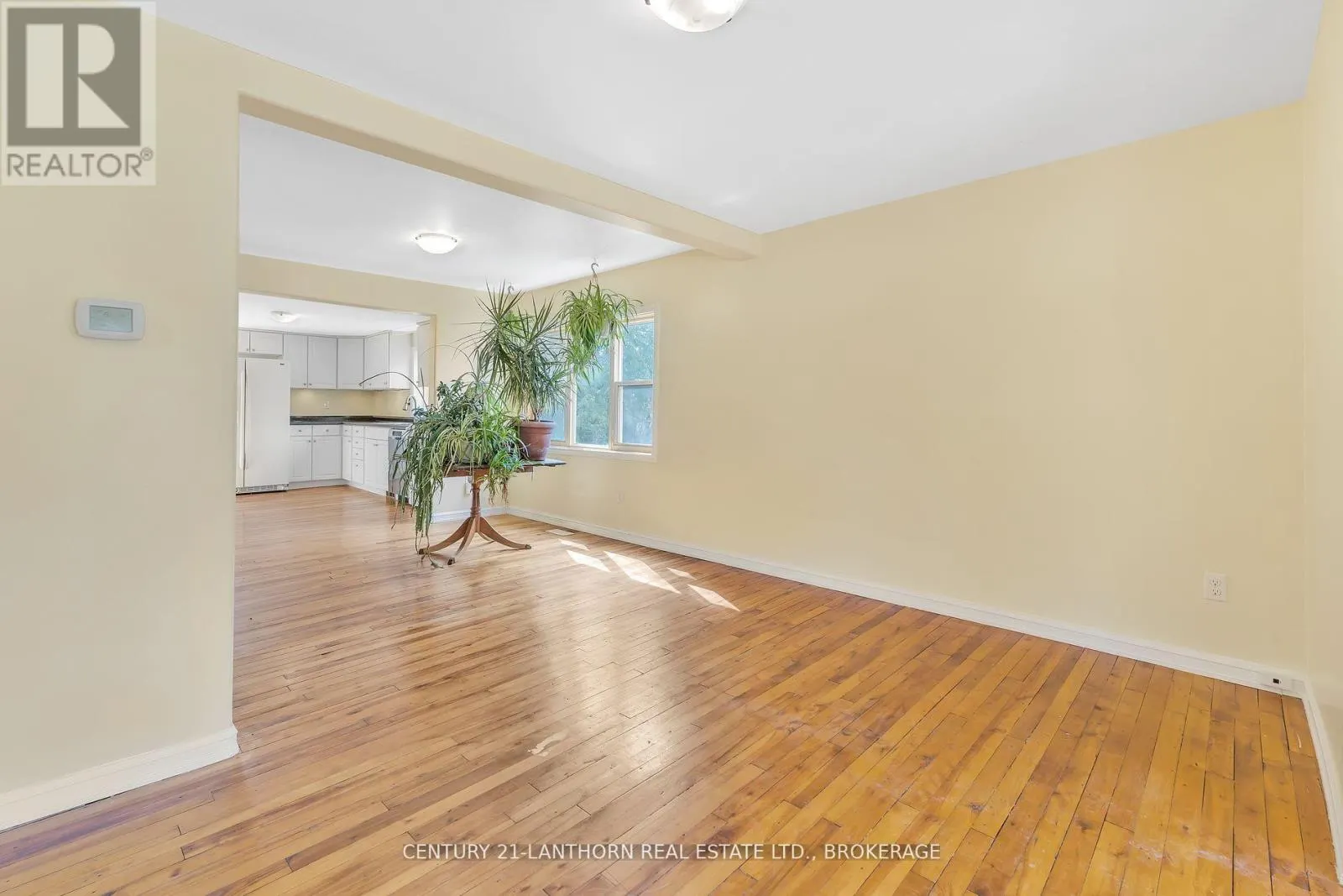 77 PORTSMOUTH AVENUE