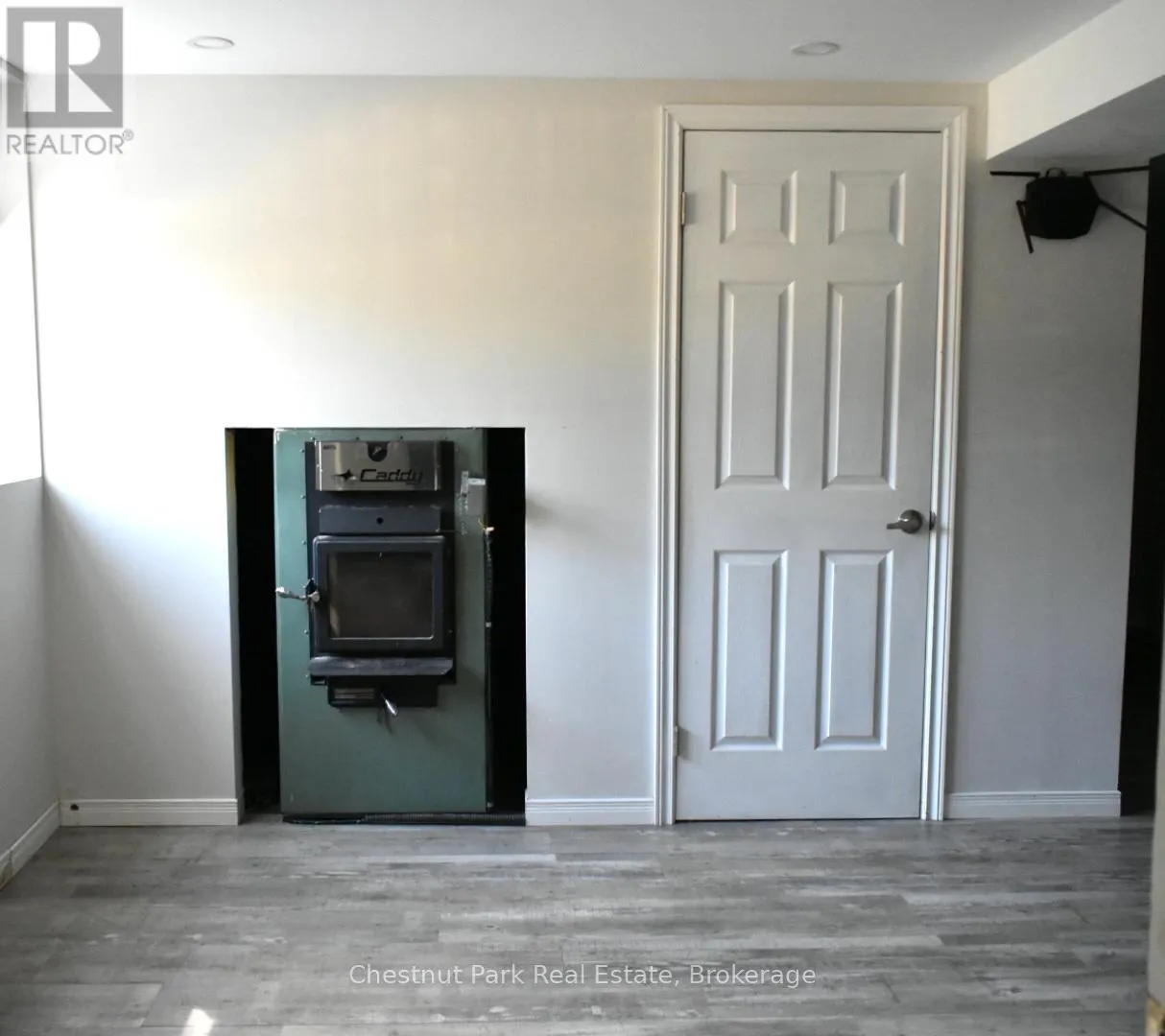 1258 RAVENSCLIFFE ROAD