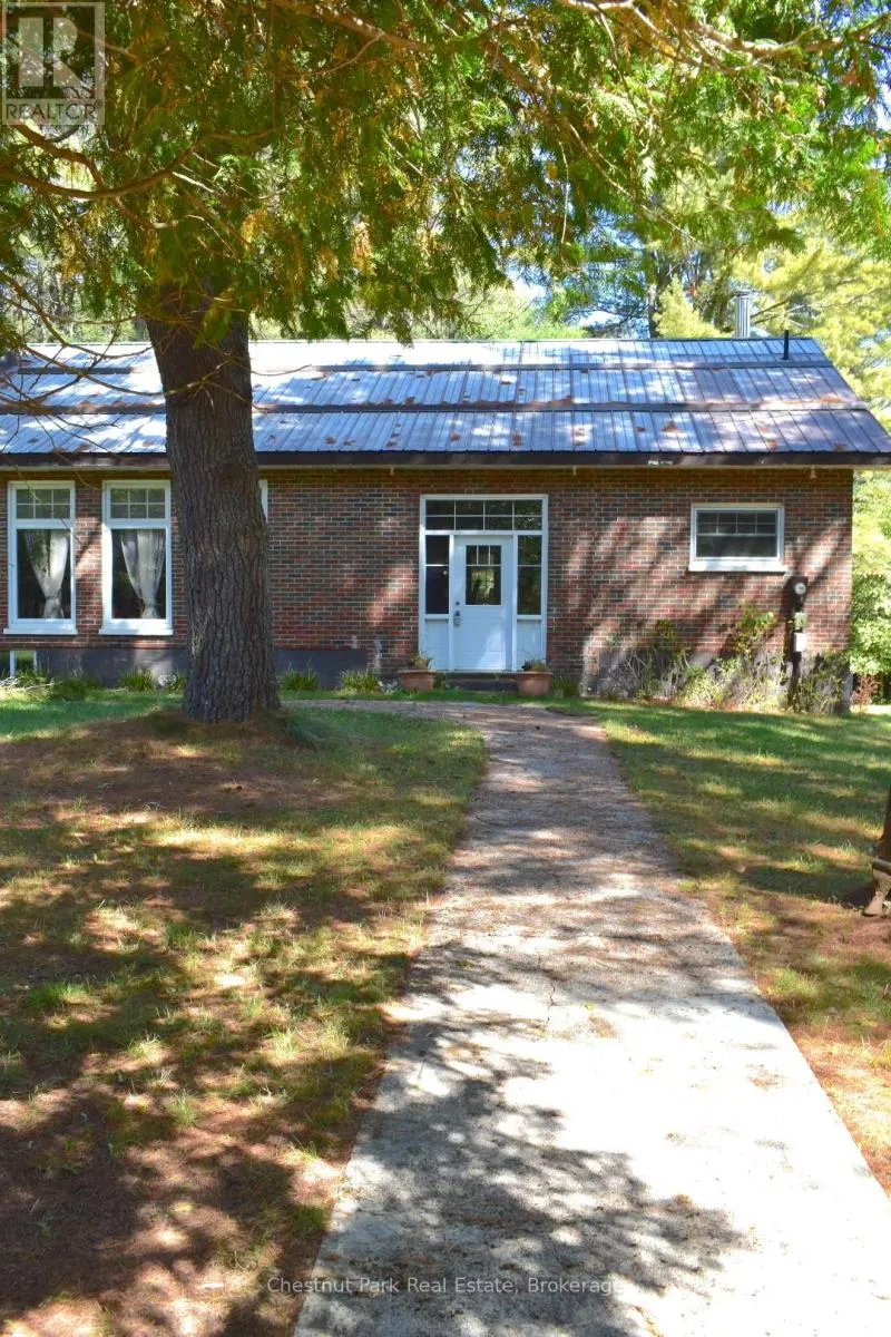 1258 RAVENSCLIFFE ROAD