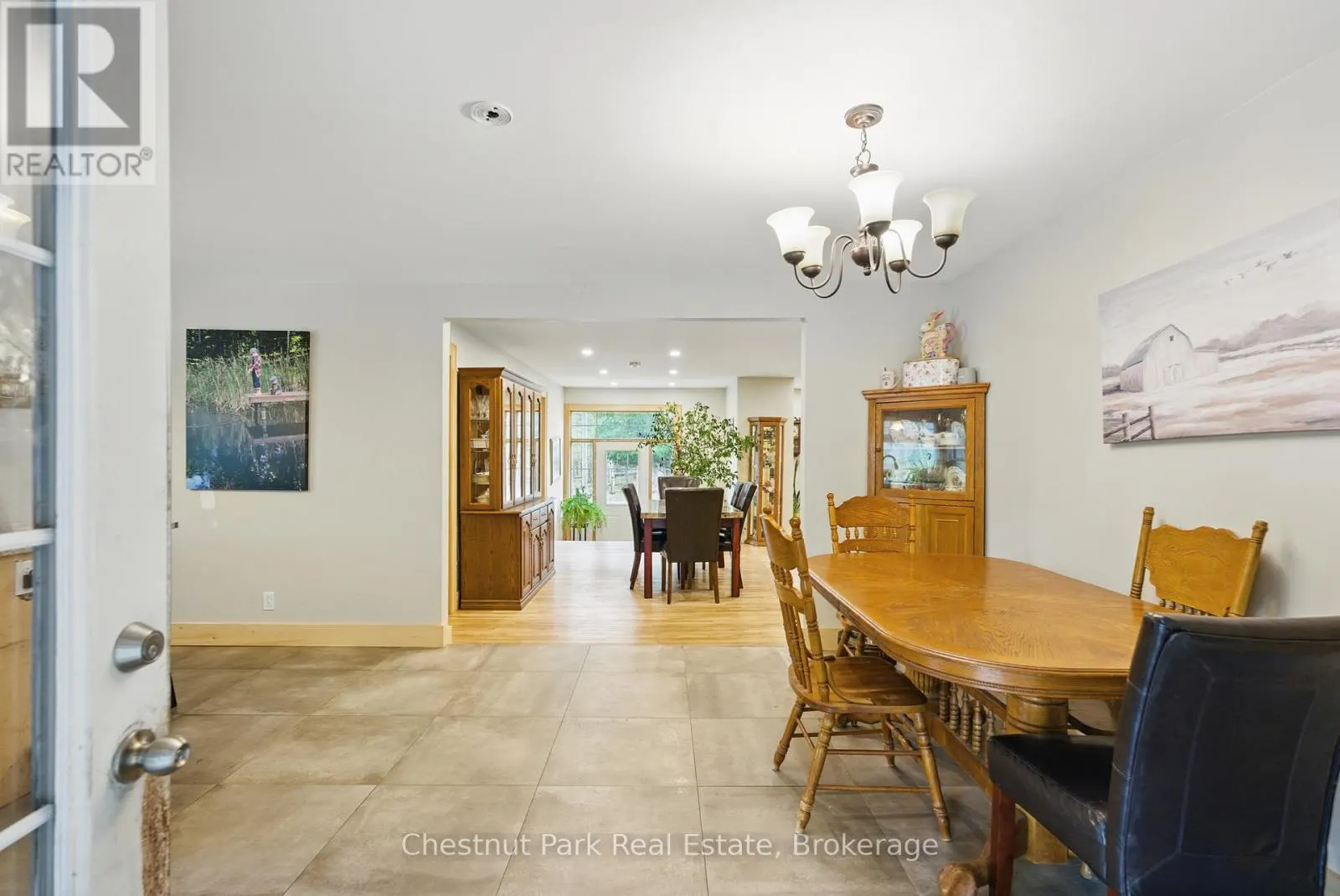 1258 RAVENSCLIFFE ROAD