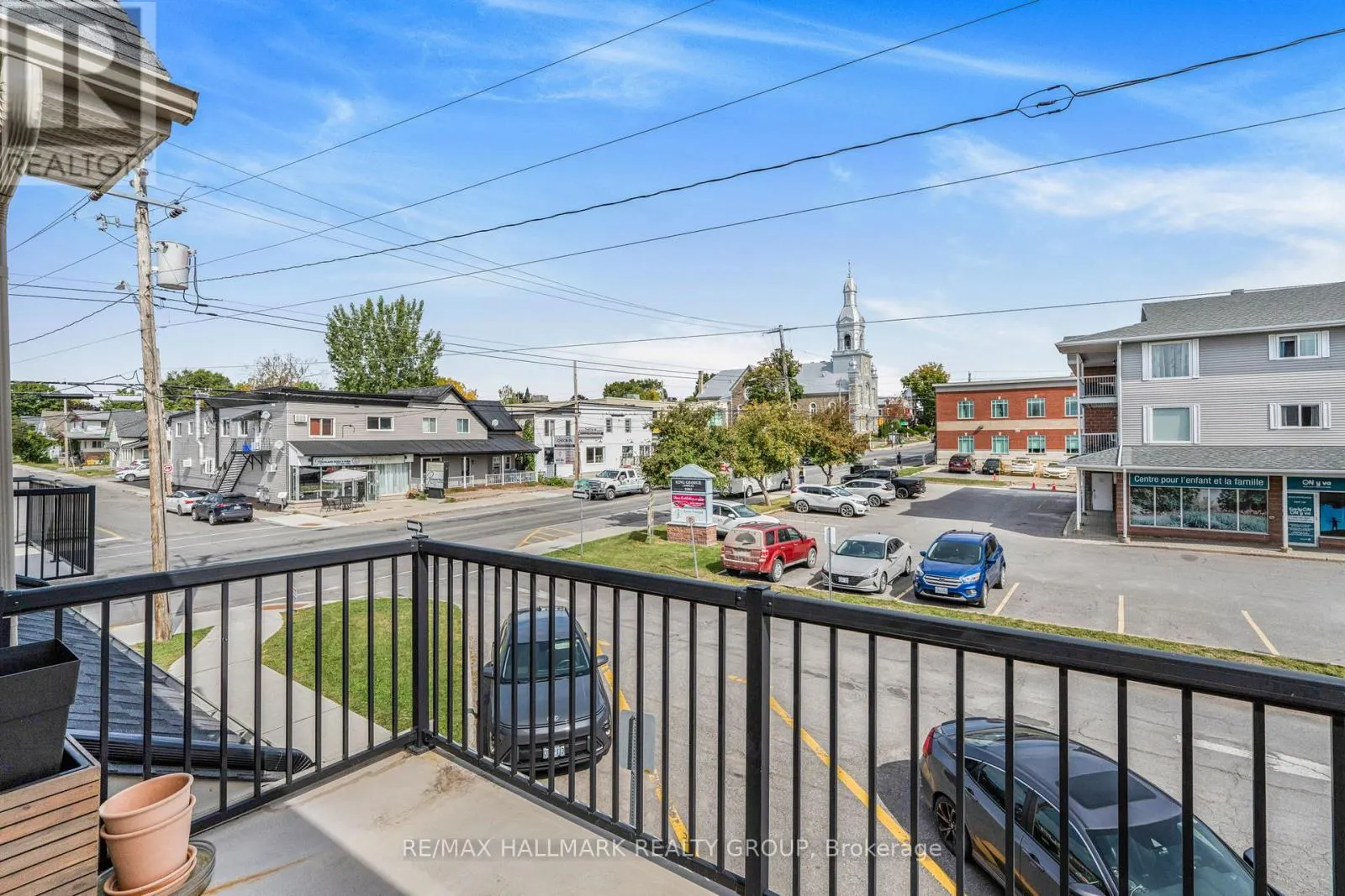 202 - 750 ST-JACQUES STREET