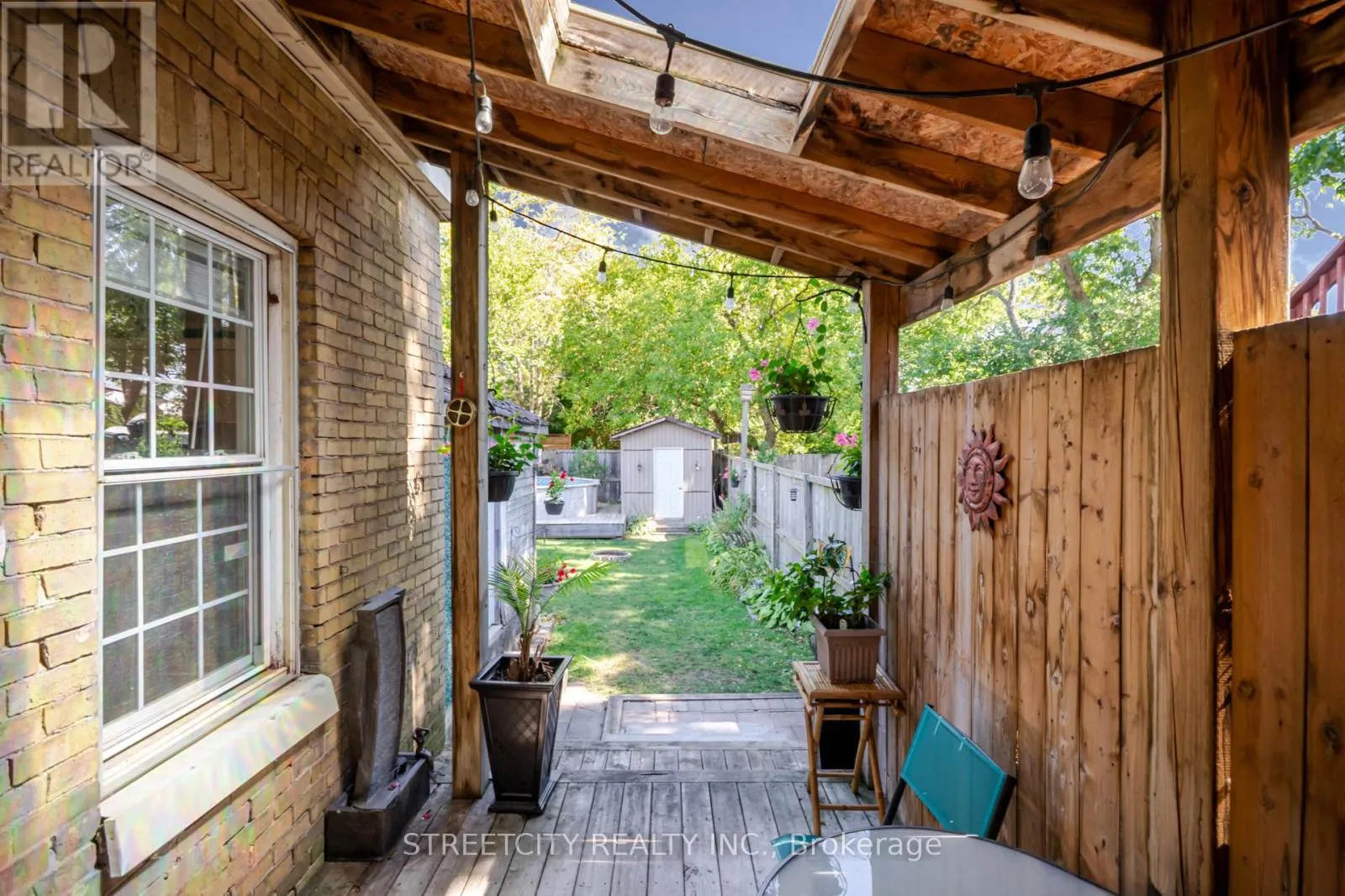 434 ENGLISH STREET