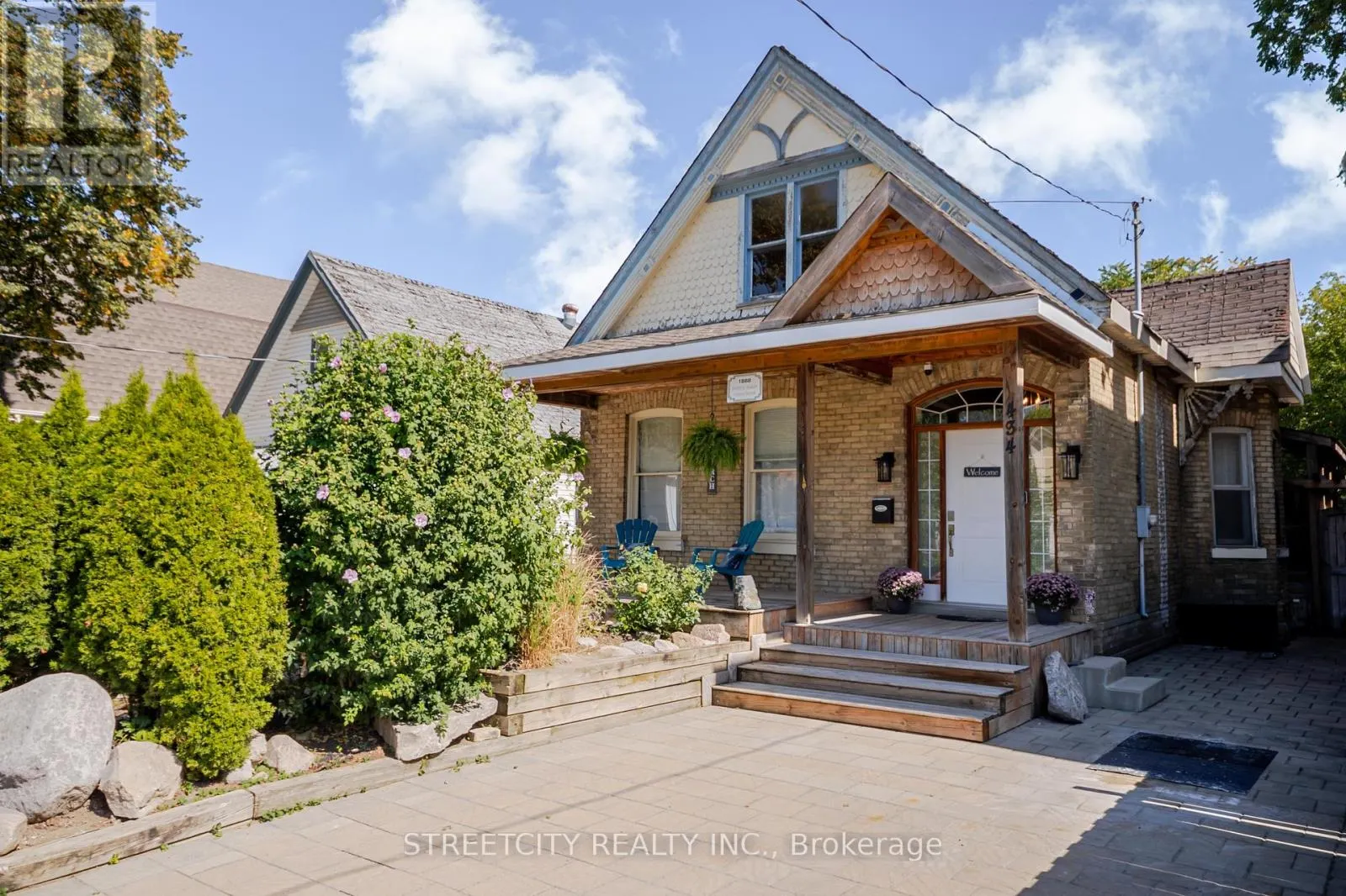 434 ENGLISH STREET