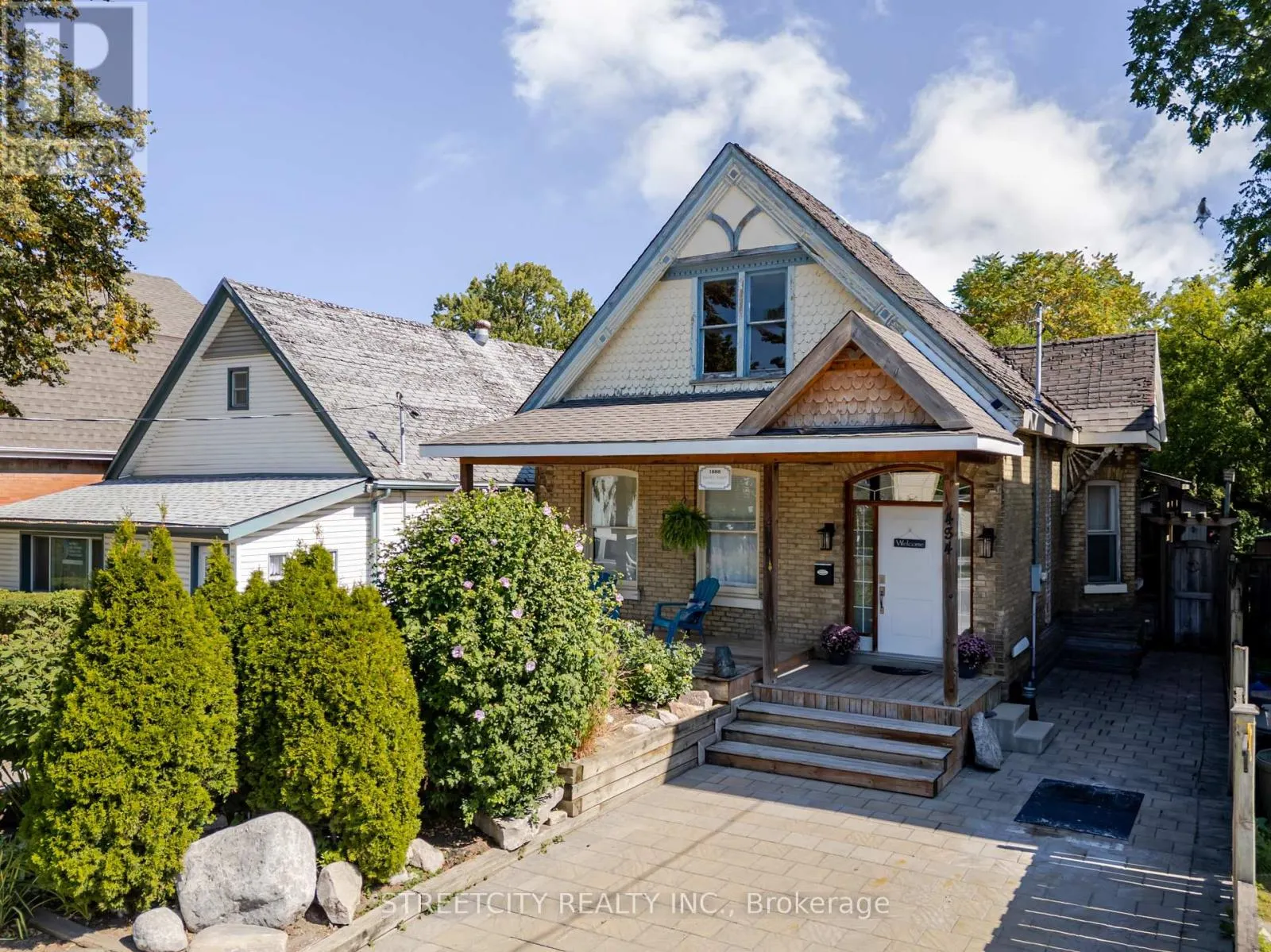 434 ENGLISH STREET