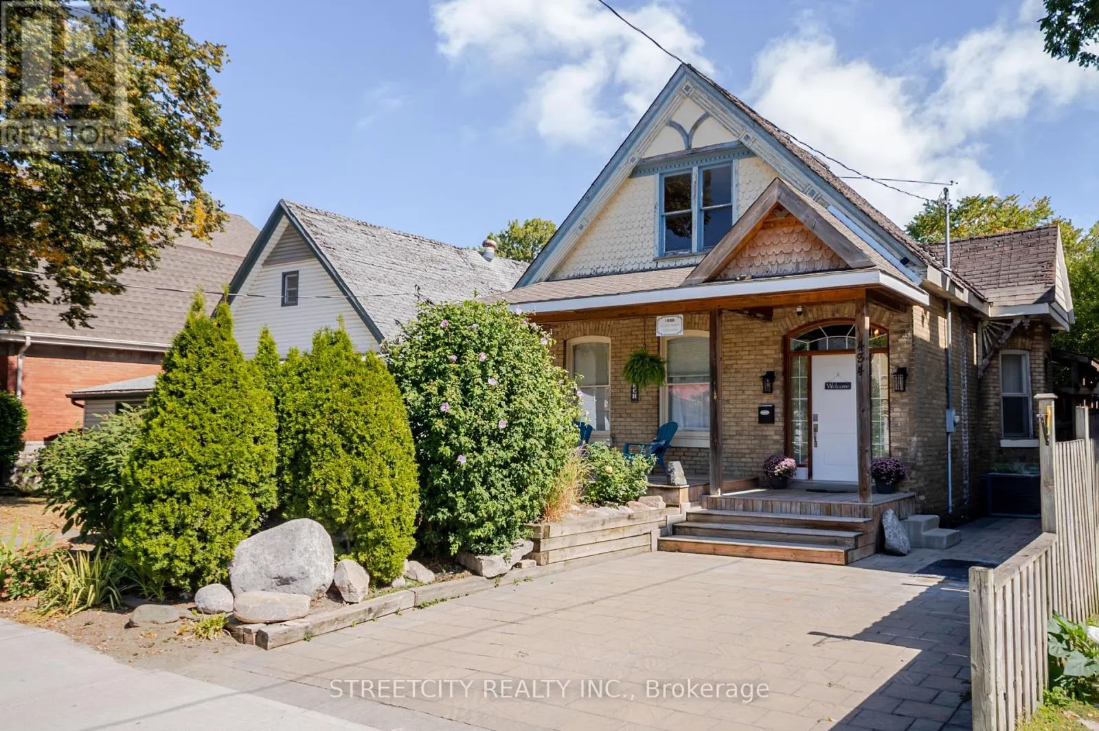 434 ENGLISH STREET
