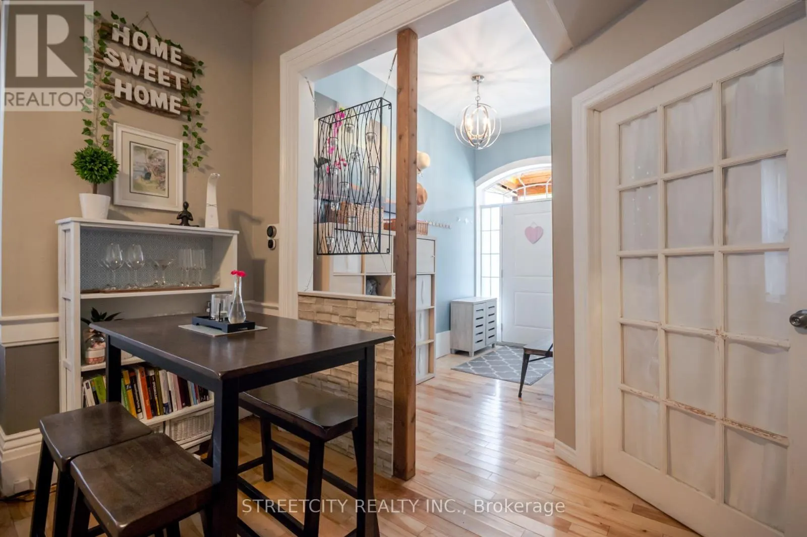 434 ENGLISH STREET