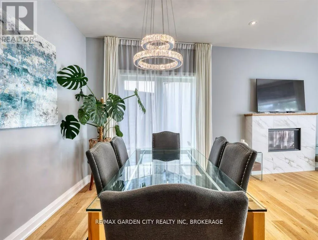 11 BEAMER COURT