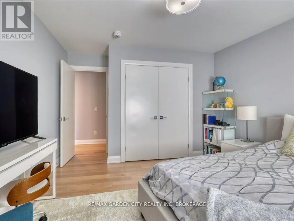 11 BEAMER COURT
