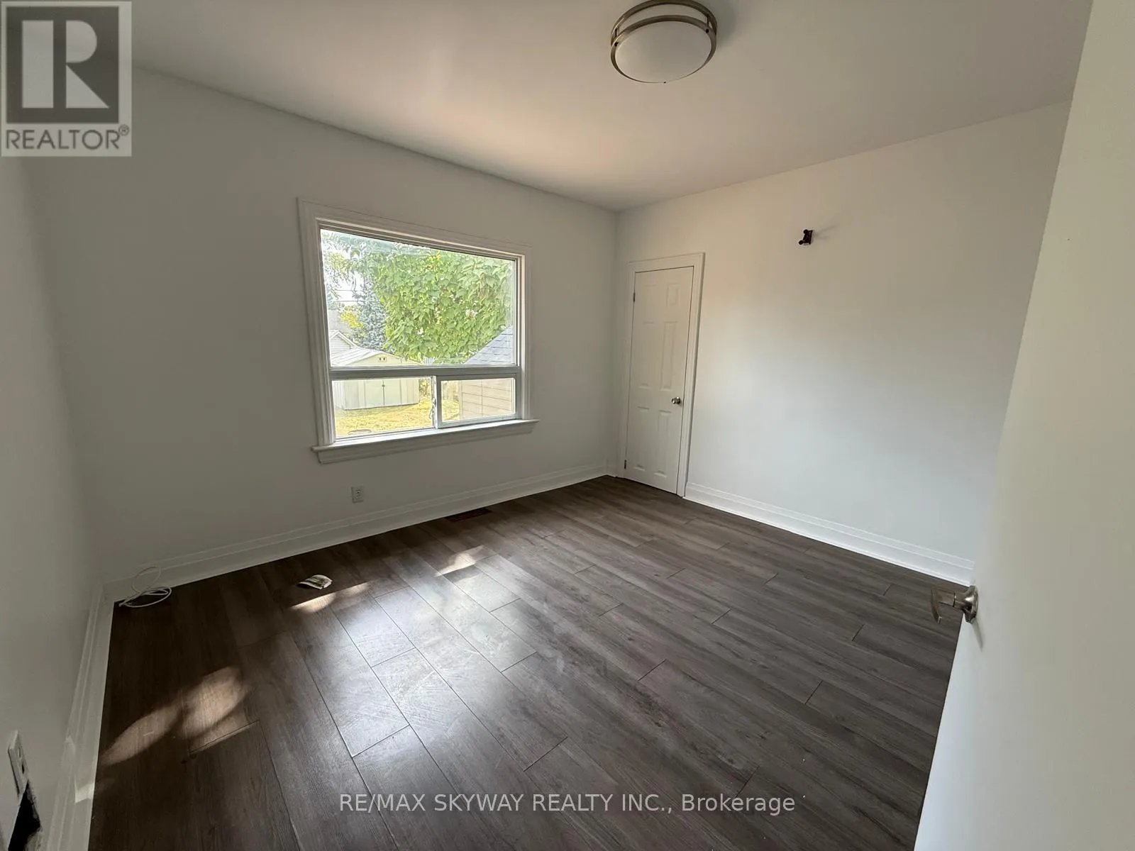 207 THOROLD ROAD