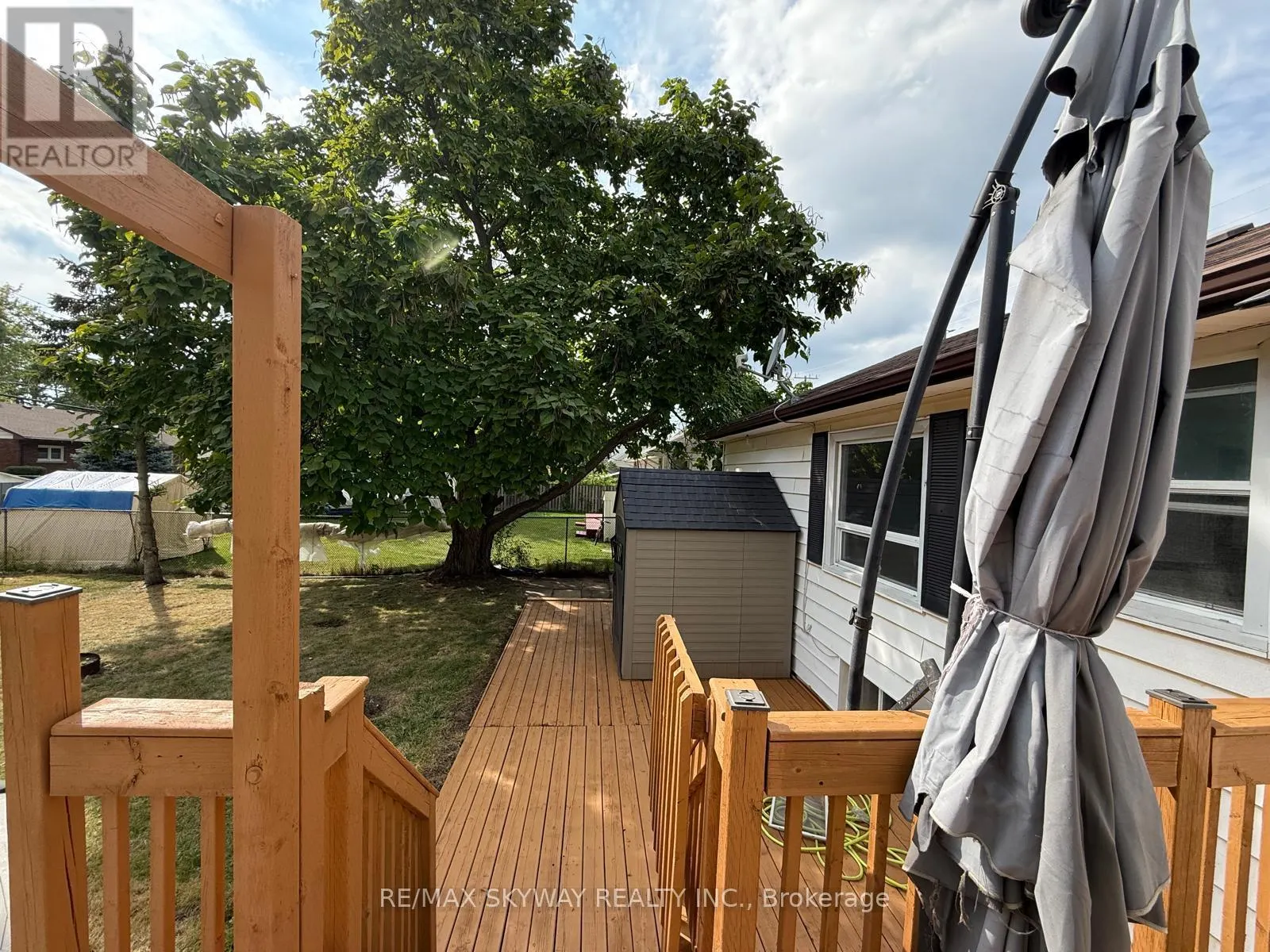 207 THOROLD ROAD