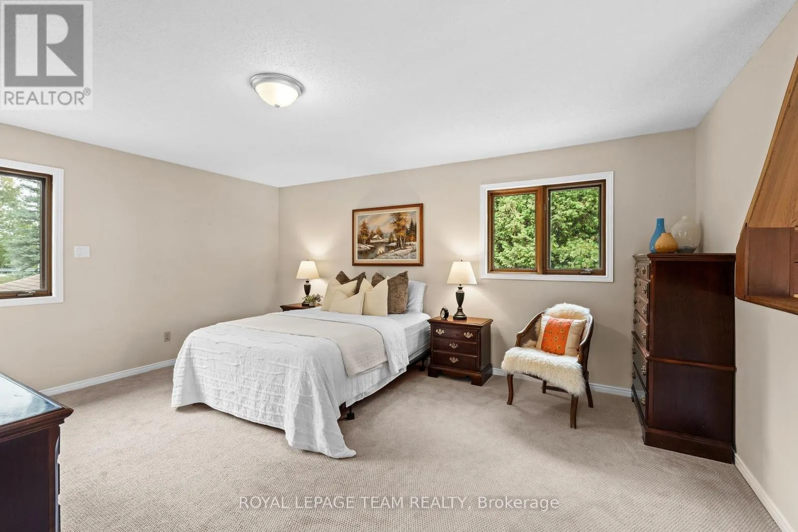 1376 RIVER ROAD