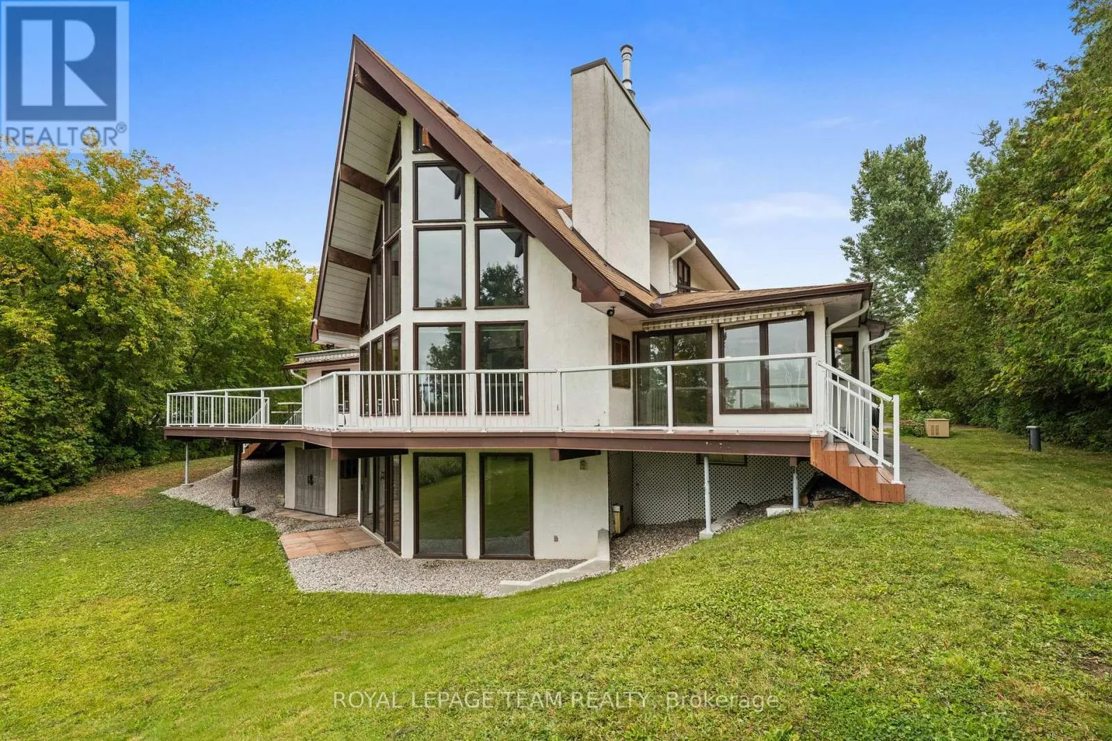 1376 RIVER ROAD
