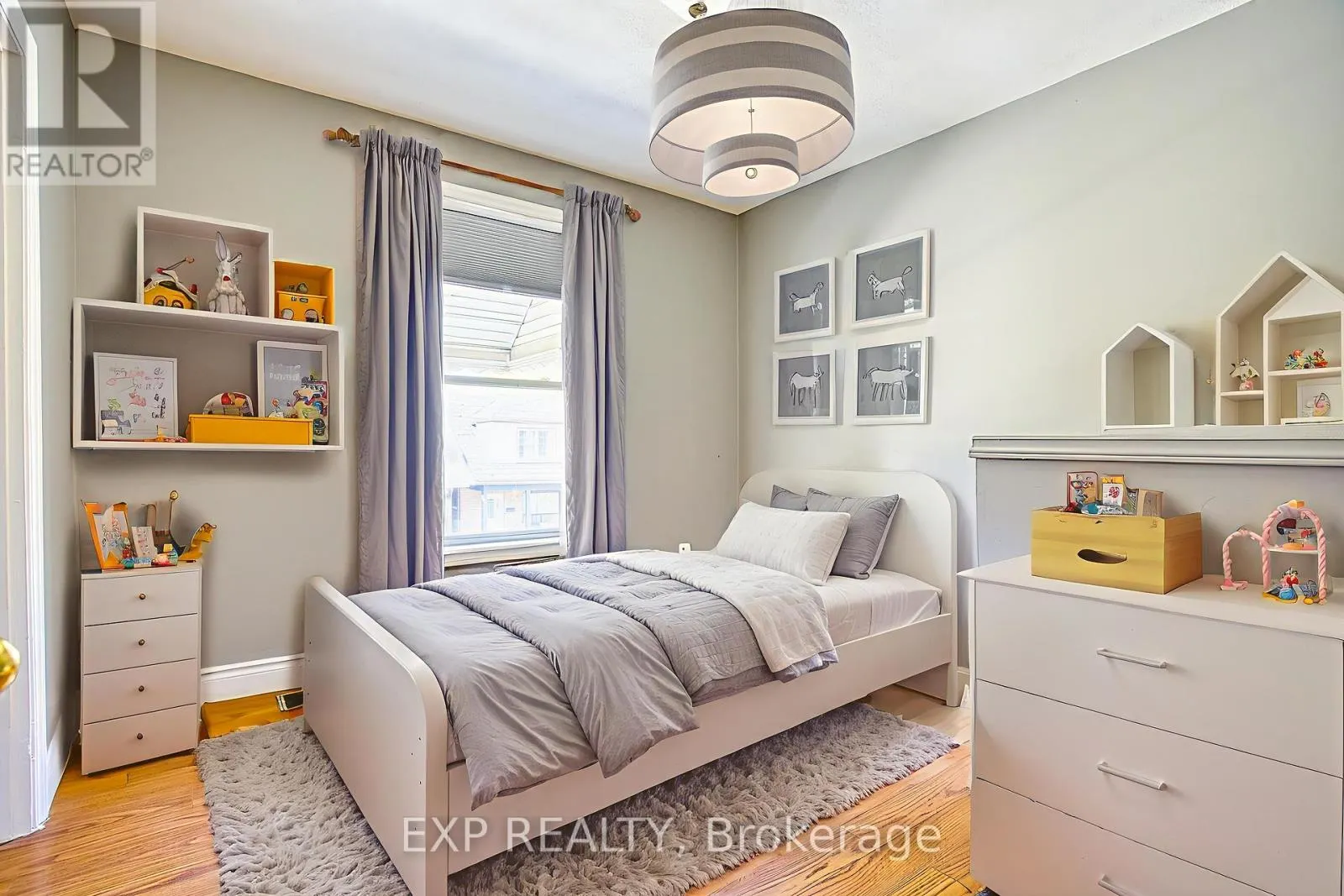 134 ROSSLYN AVENUE N