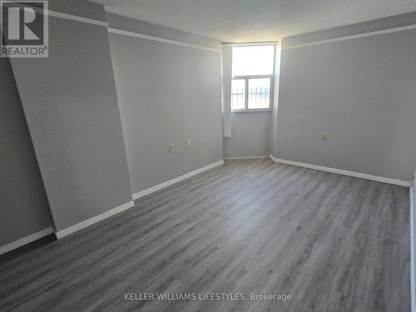206 - 323 COLBORNE STREET, #206