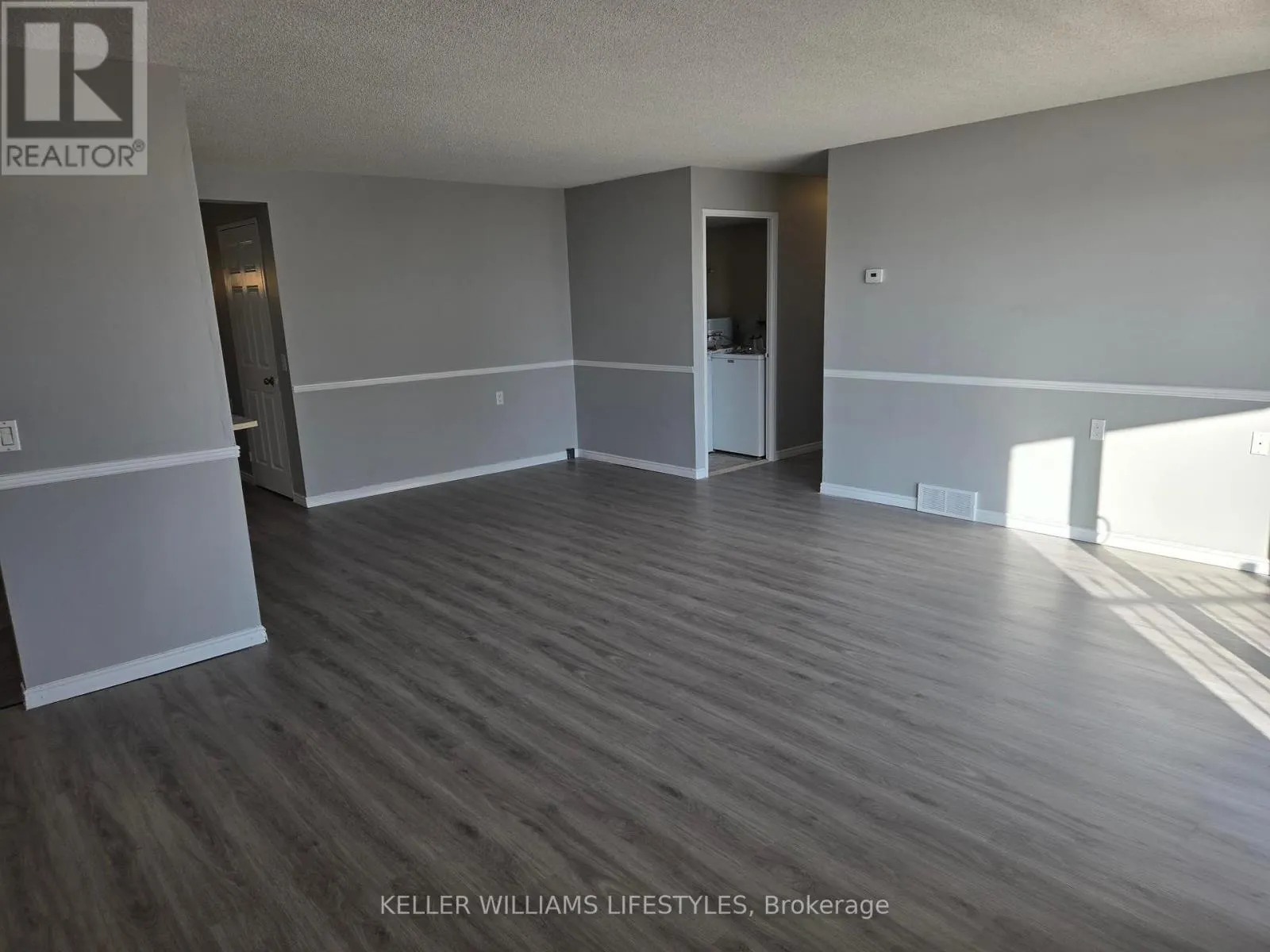 206 - 323 COLBORNE STREET, #206