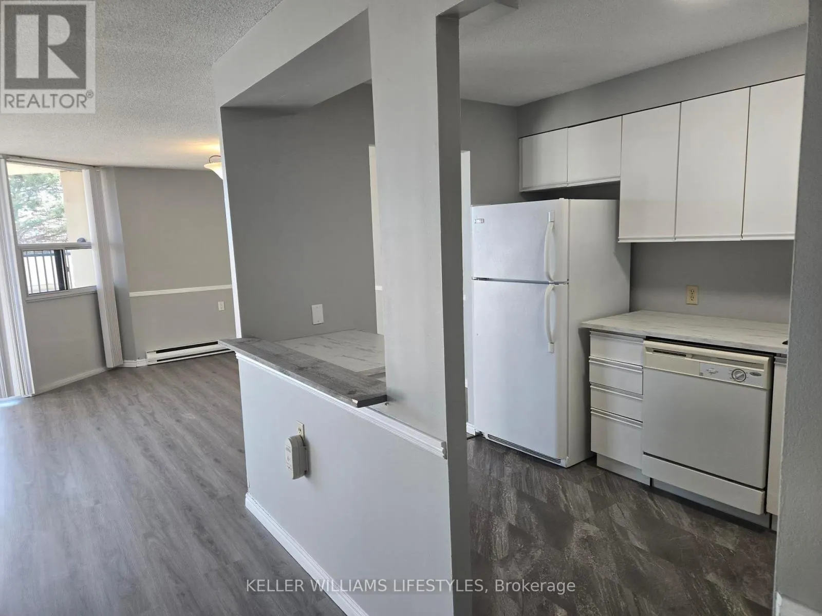 206 - 323 COLBORNE STREET, #206