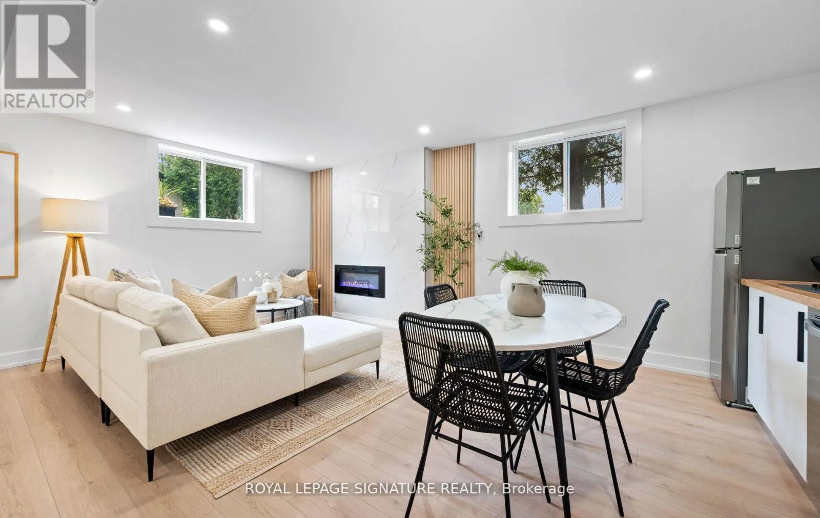 105 LILACSIDE DRIVE