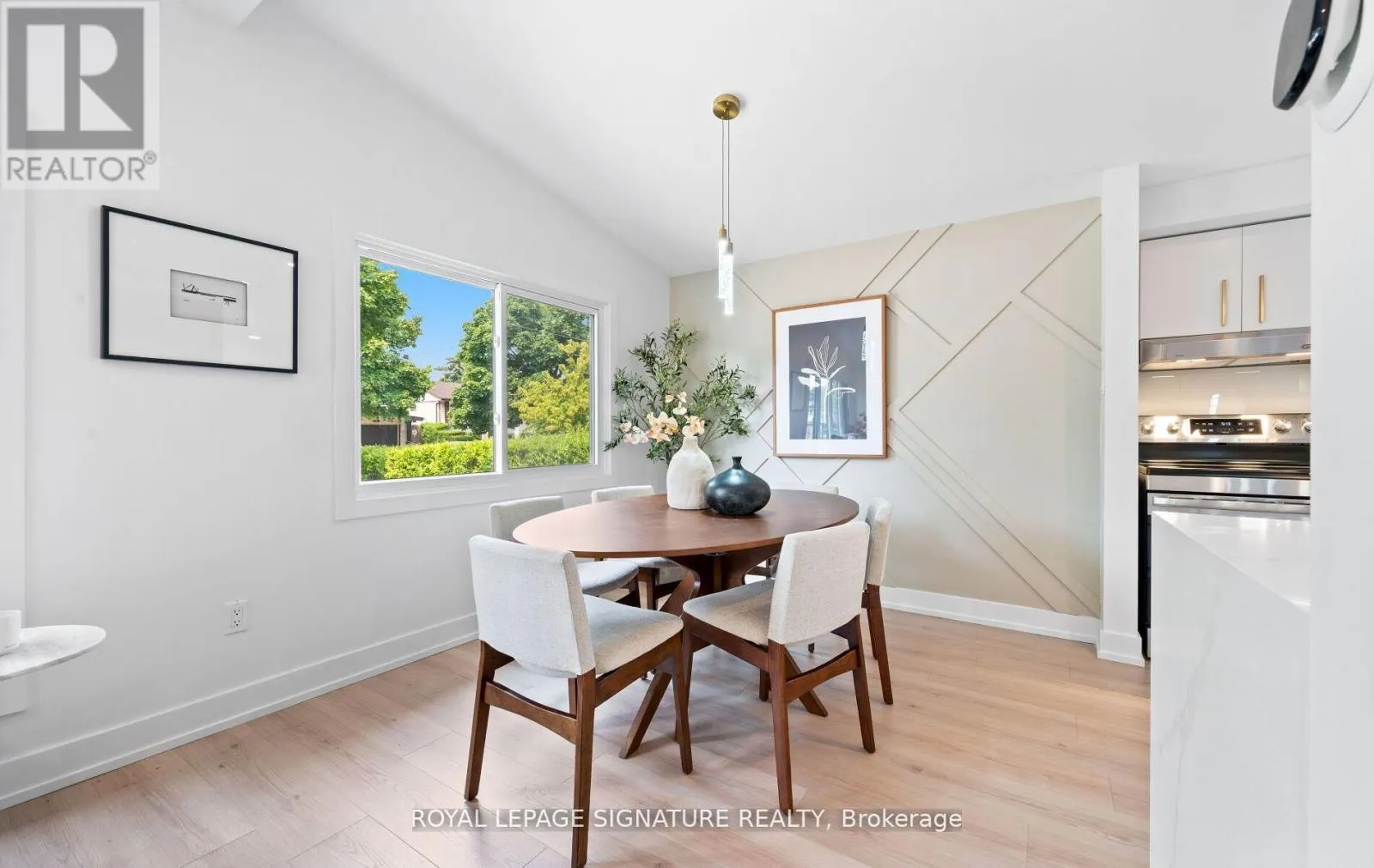 105 LILACSIDE DRIVE