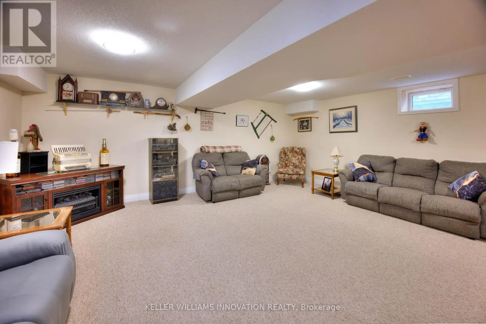 6 HEATHERWOOD PLACE