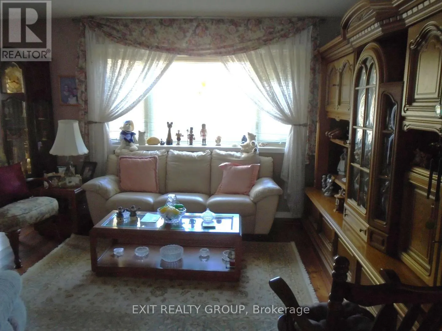 33 CRETNEY DRIVE