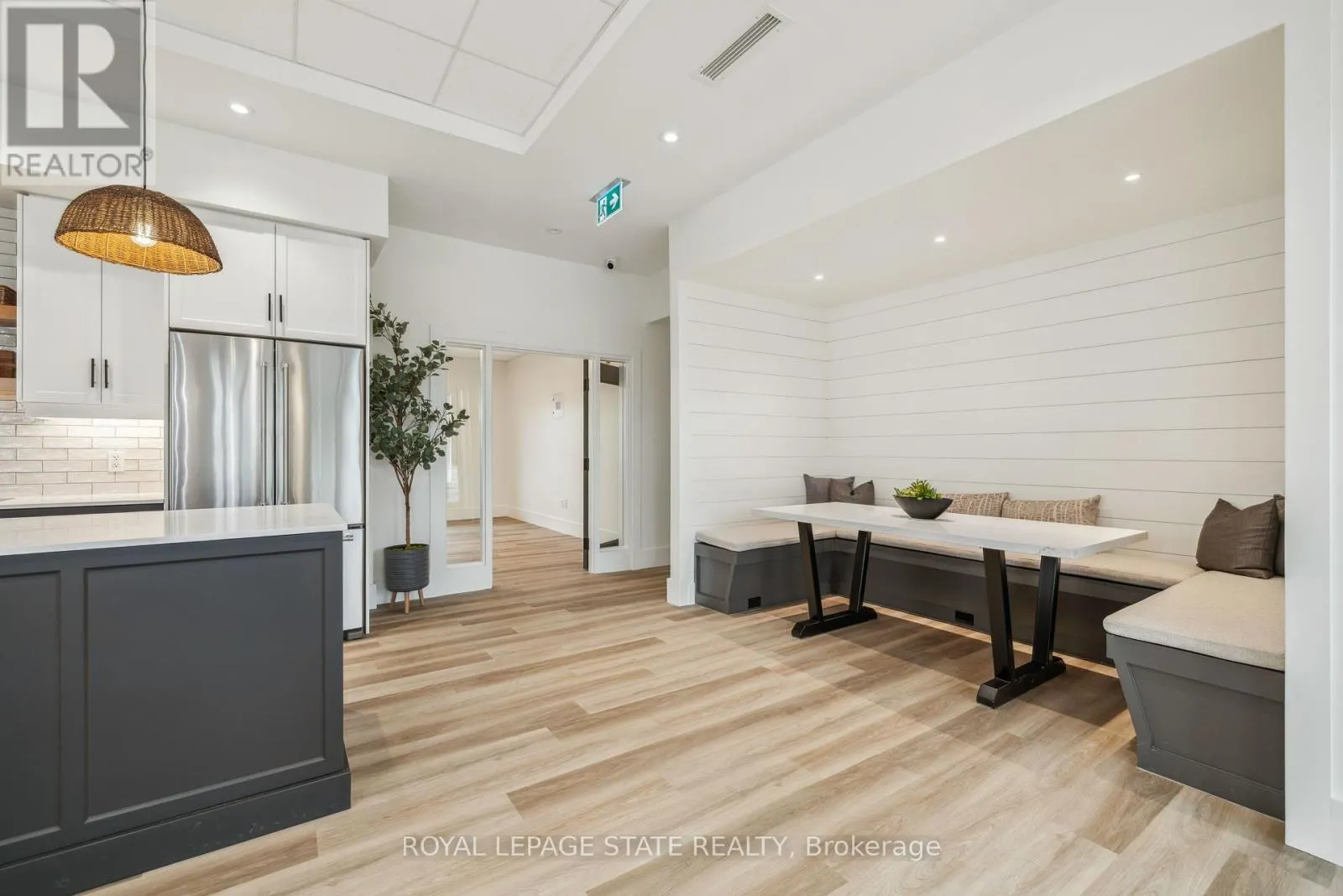 18 SOUTH COAST CIRCLE