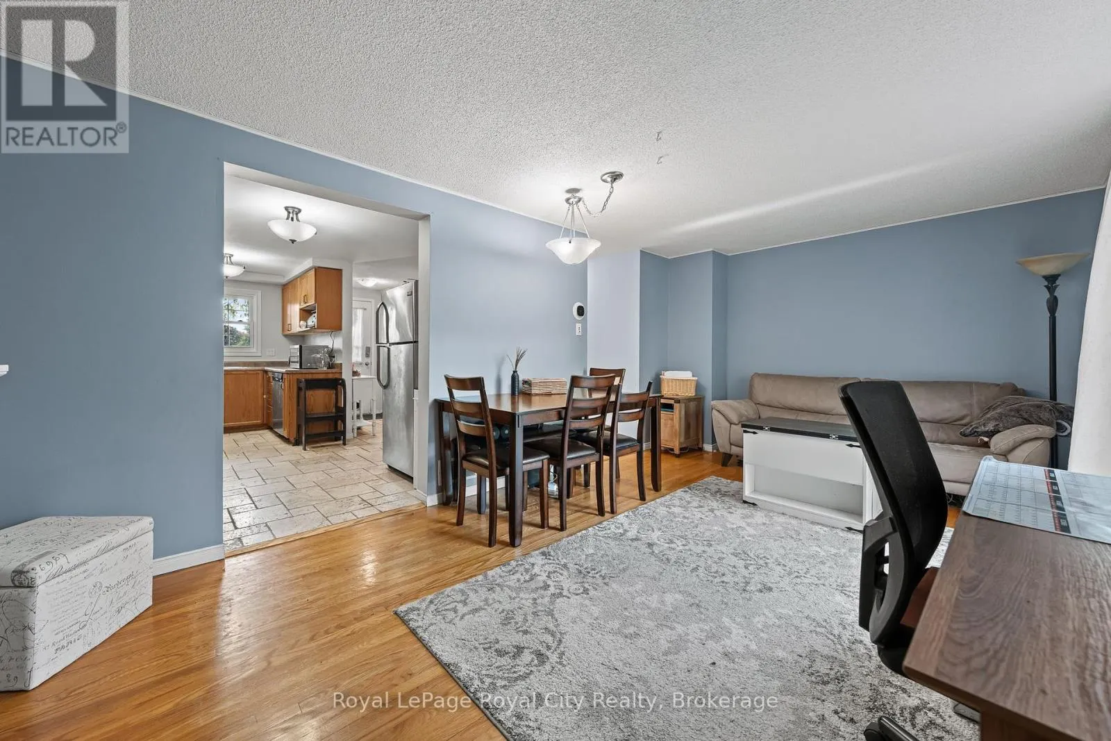 16 - 129 VICTORIA ROAD N, #16