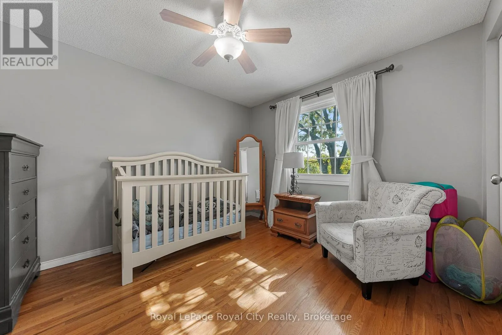 16 - 129 VICTORIA ROAD N, #16