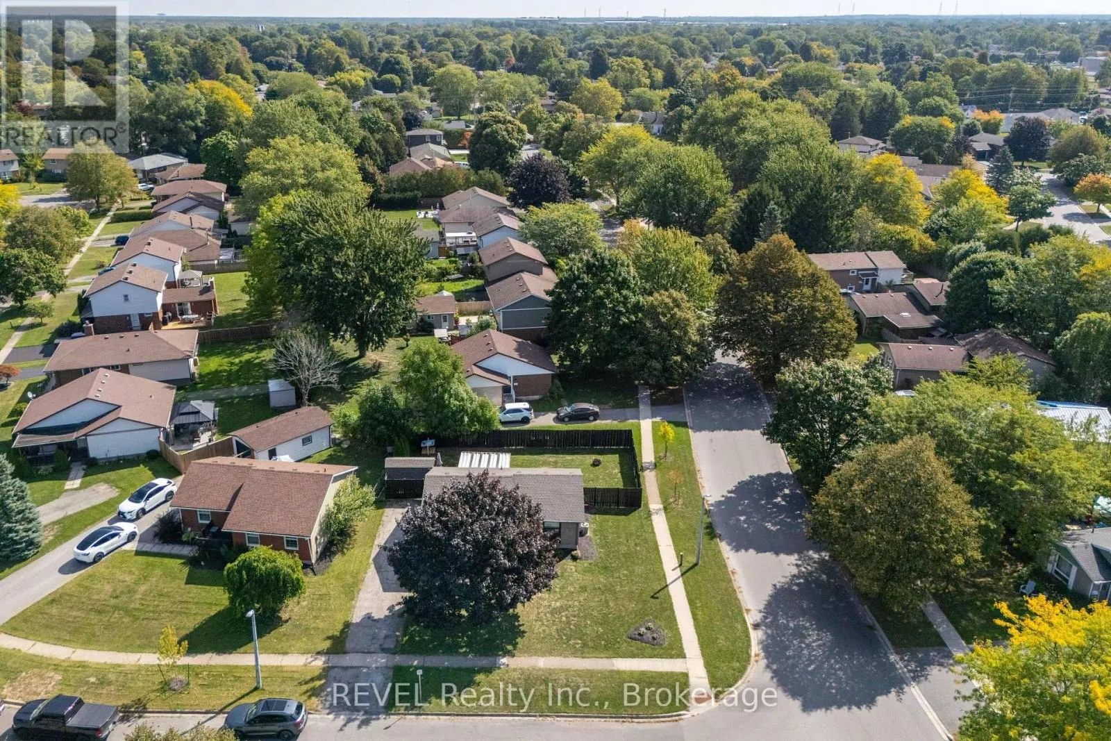 3 NEWLEAF CRESCENT