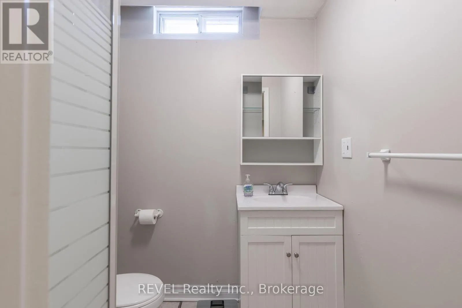 3 NEWLEAF CRESCENT