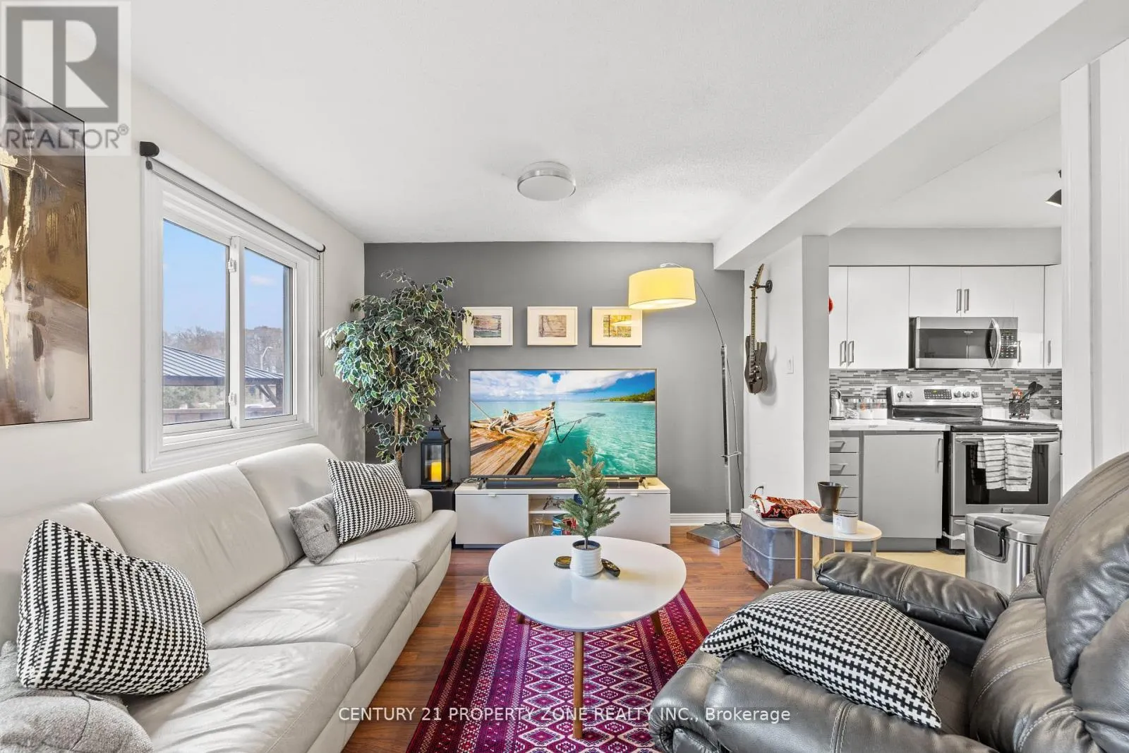 2 - 280 LIMERIDGE ROAD E
